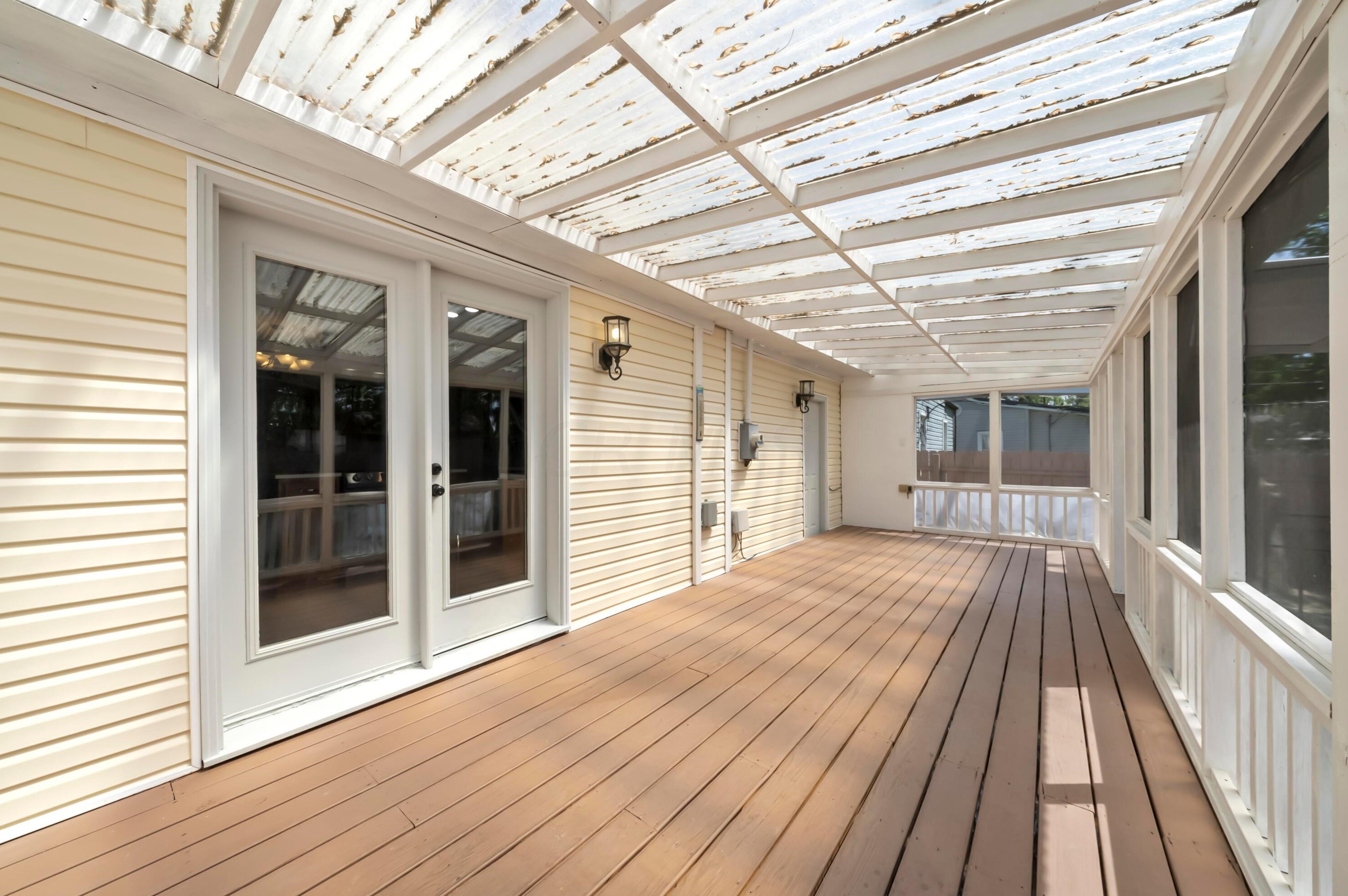 3047 Azelda St, Columbus OH 43224-4011 exterior