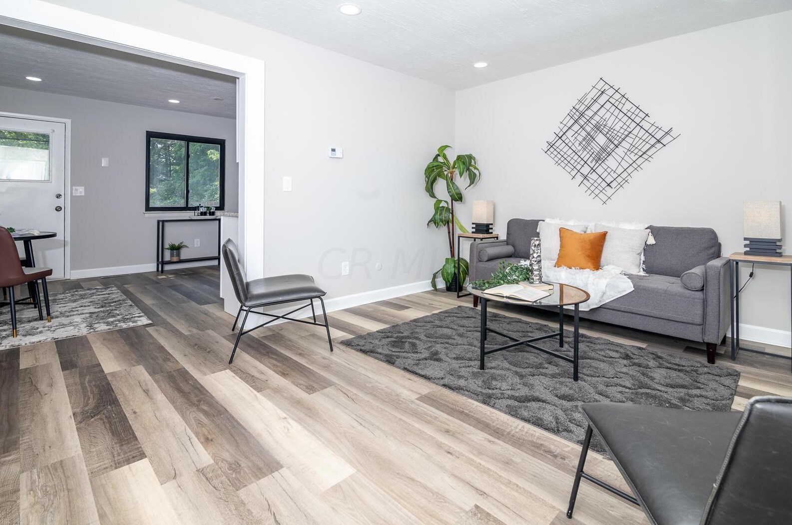 3518 Meldrake St, Columbus OH  43230-1624 exterior