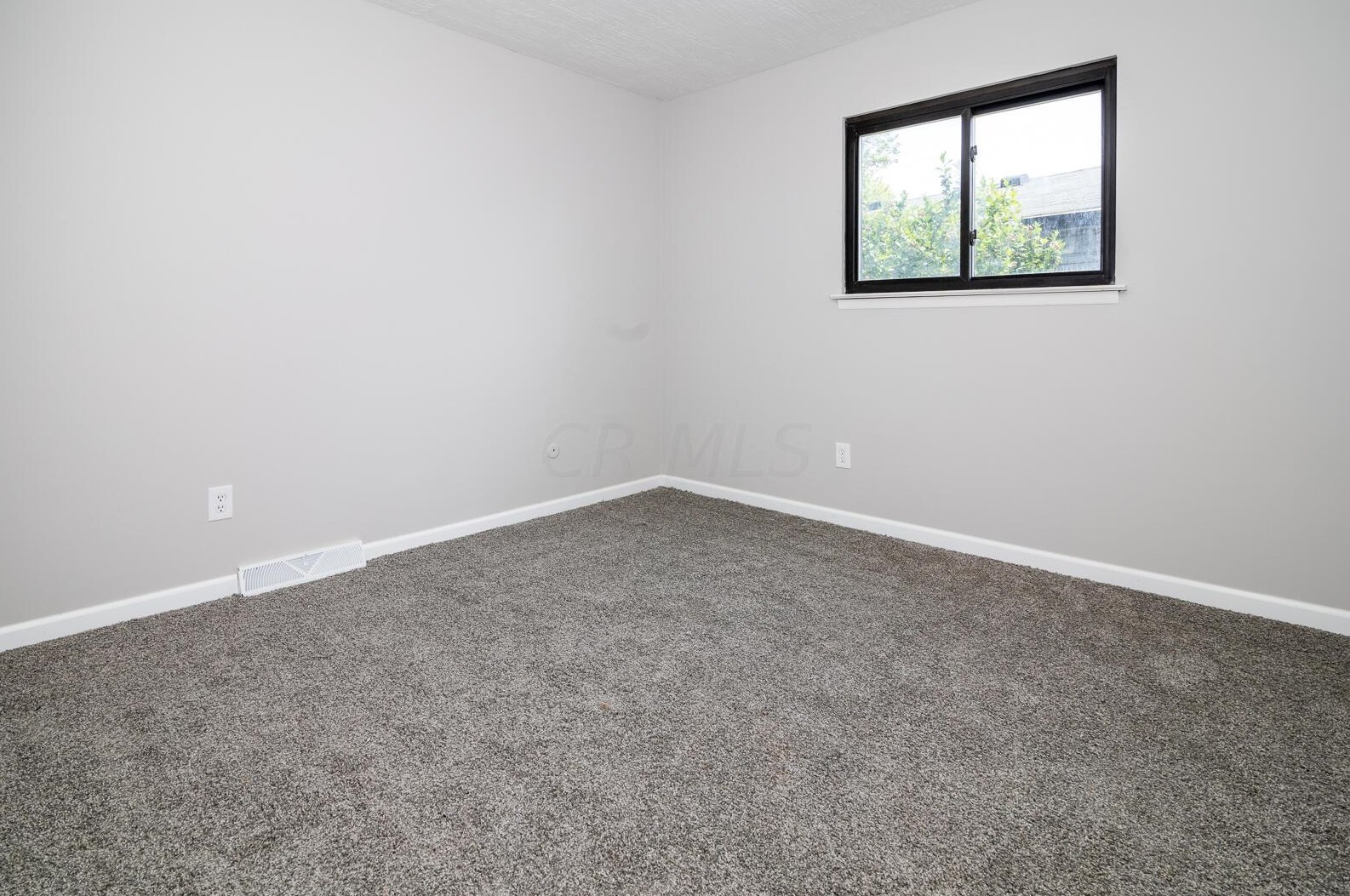 3518 Meldrake St, Columbus OH  43230-1624 exterior