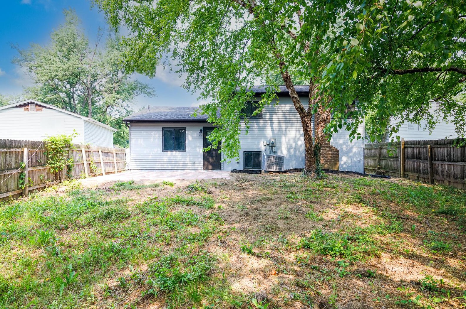 3518 Meldrake St, Columbus OH  43230-1624 exterior