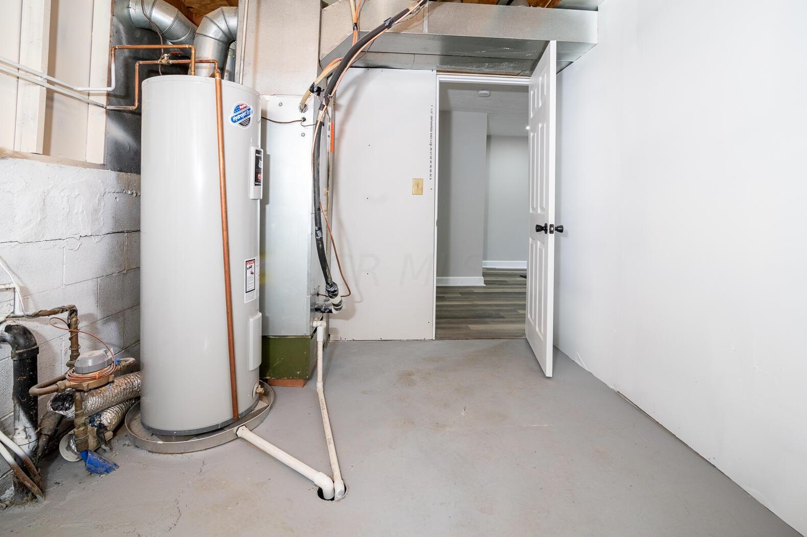 3518 Meldrake St, Columbus OH  43230-1624 exterior