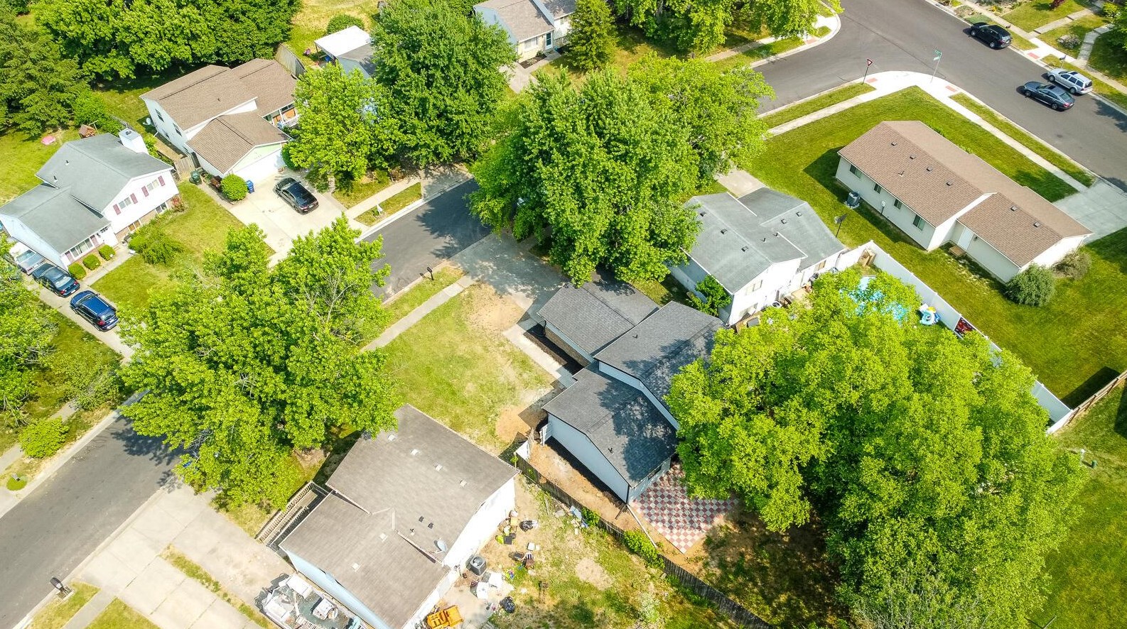 3518 Meldrake St, Columbus OH  43230-1624 exterior