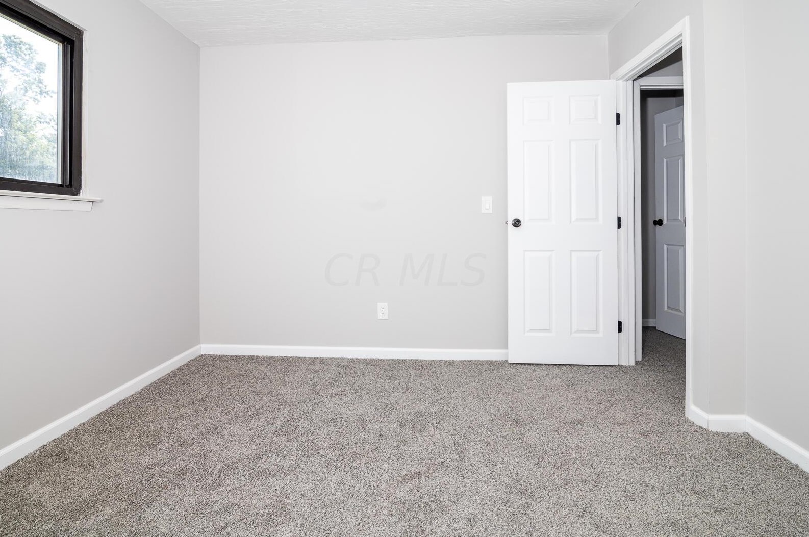 3518 Meldrake St, Columbus OH  43230-1624 exterior