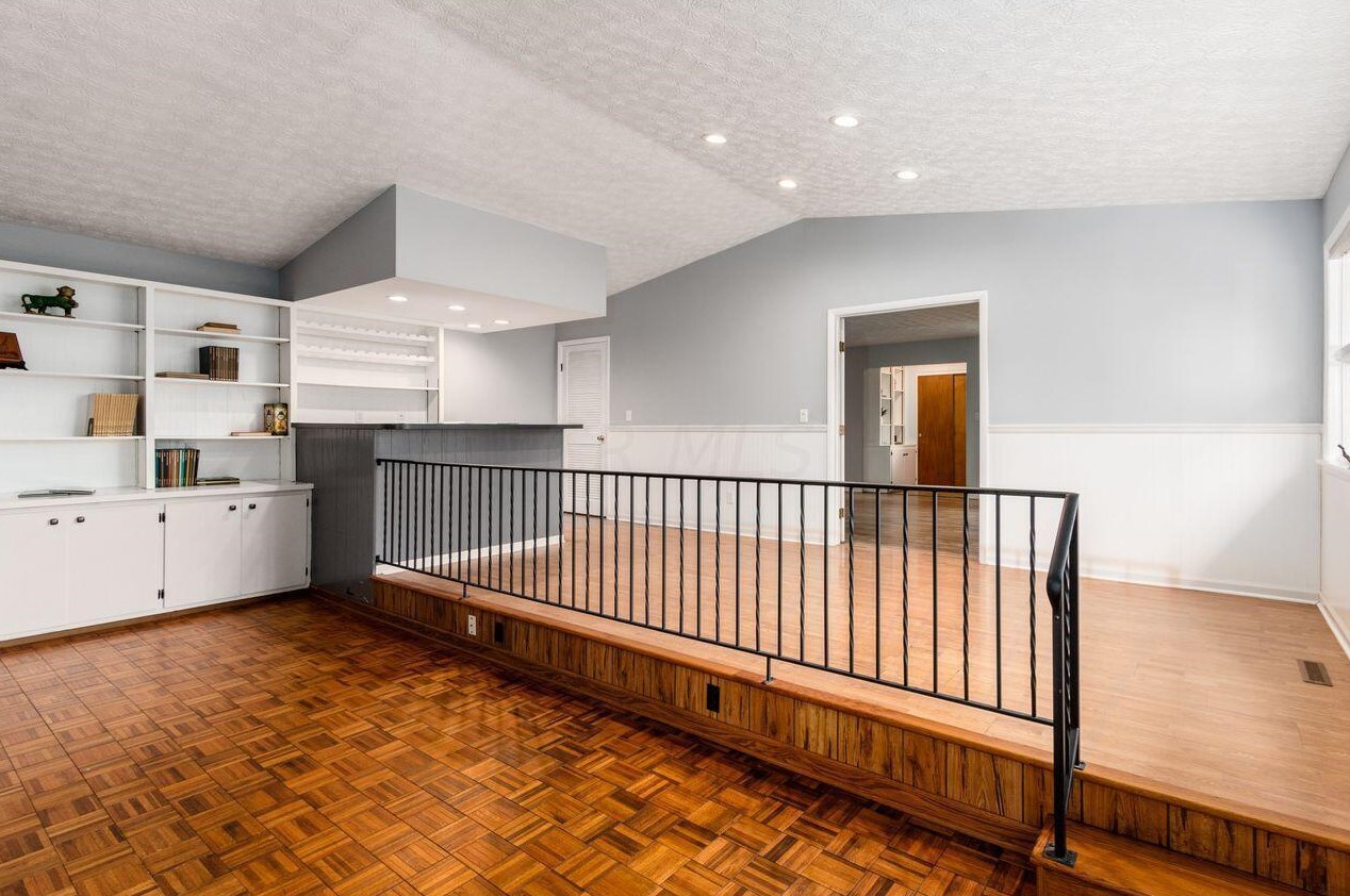 3625 Pegg Ave, Columbus OH 43214-2934 exterior