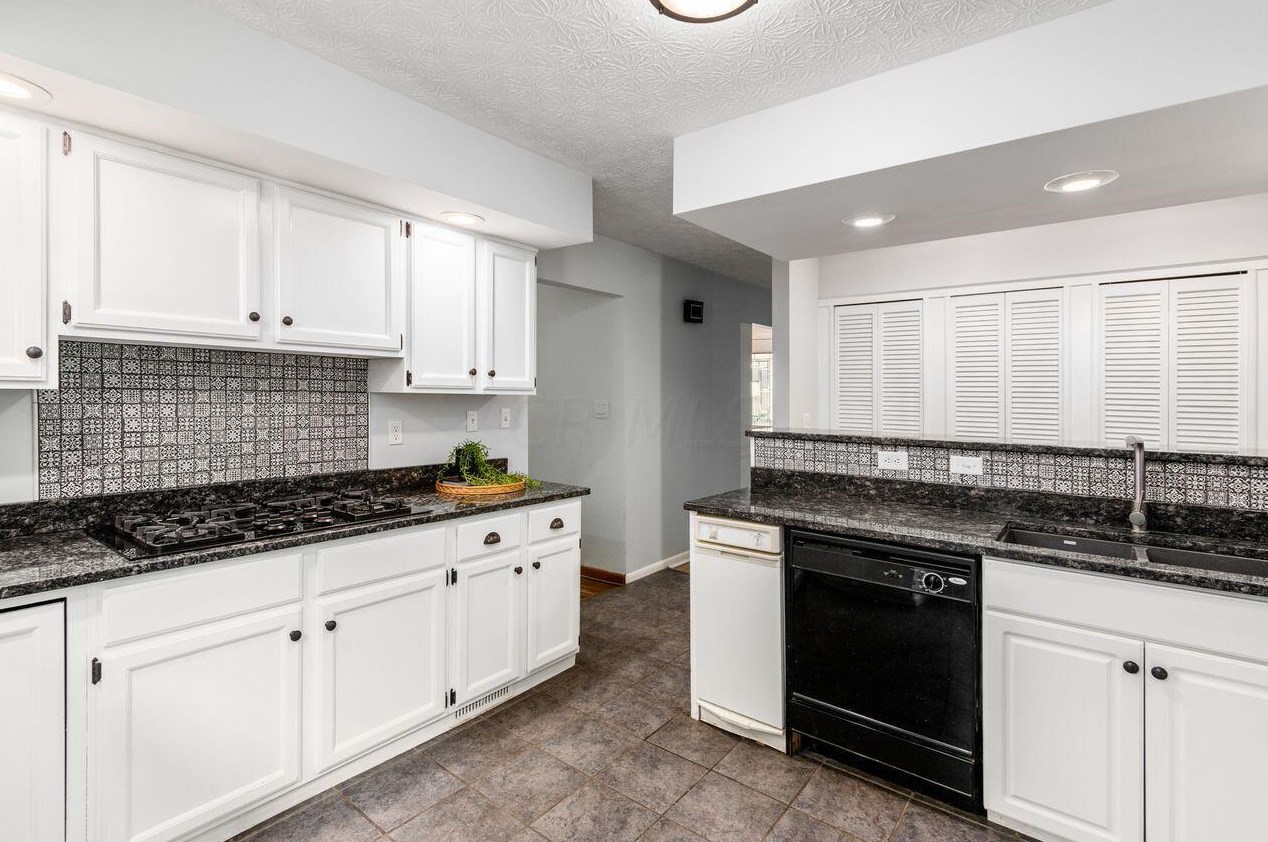 3625 Pegg Ave, Columbus OH 43214-2934 exterior