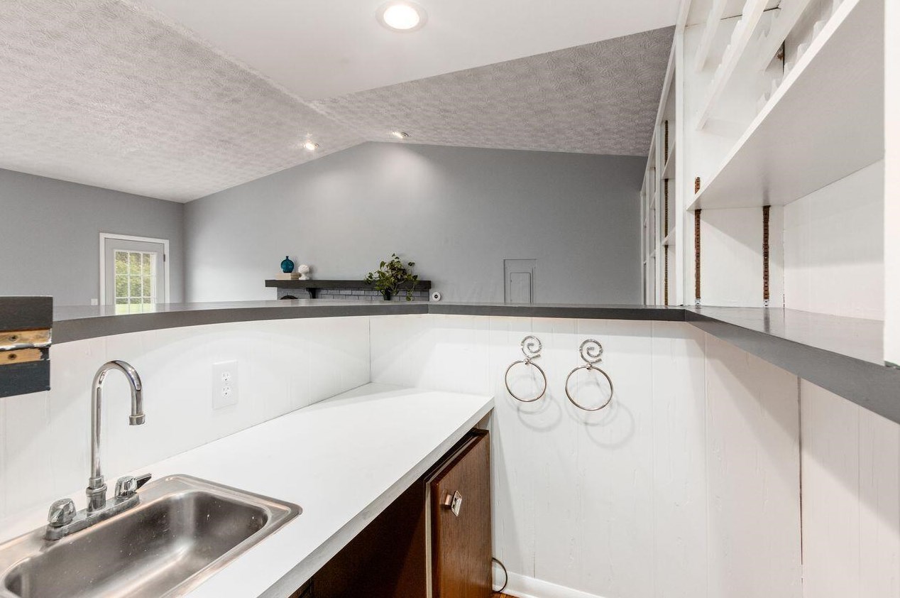 3625 Pegg Ave, Columbus OH 43214-2934 exterior