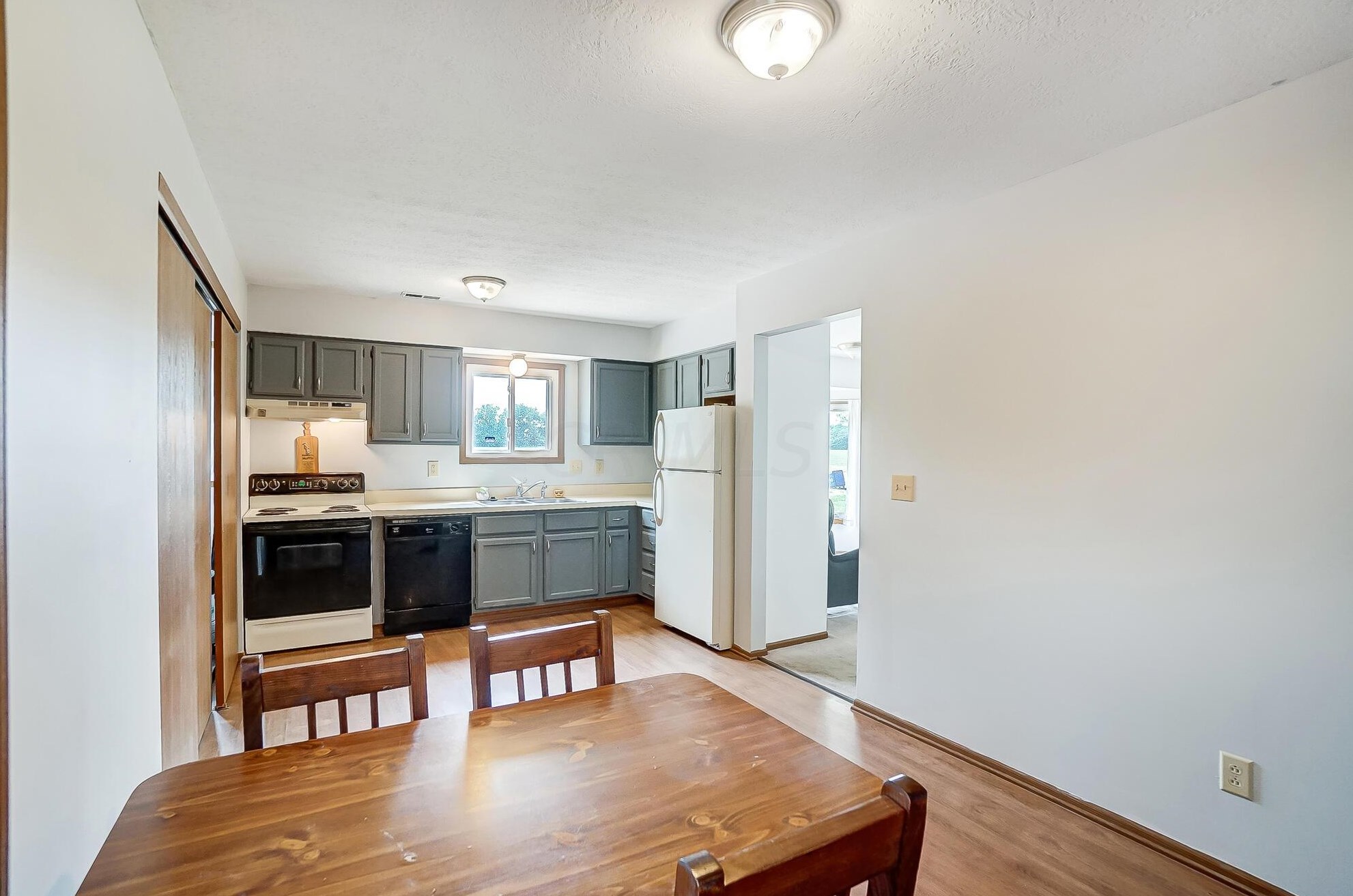 3174 Briggs Rd, Columbus OH 43204-2361 exterior