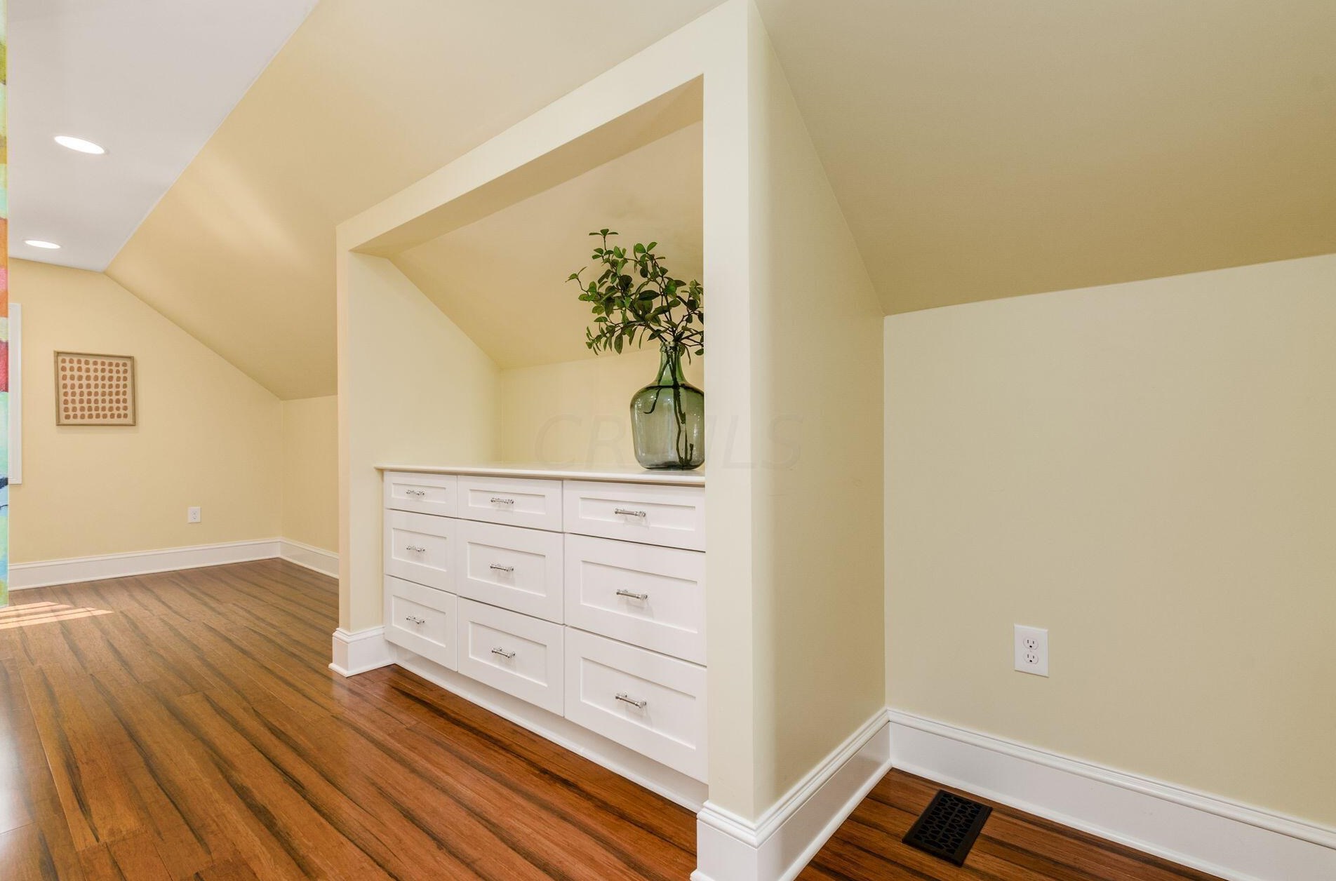 293 Deland Ave, Columbus OH 43214-3025 exterior