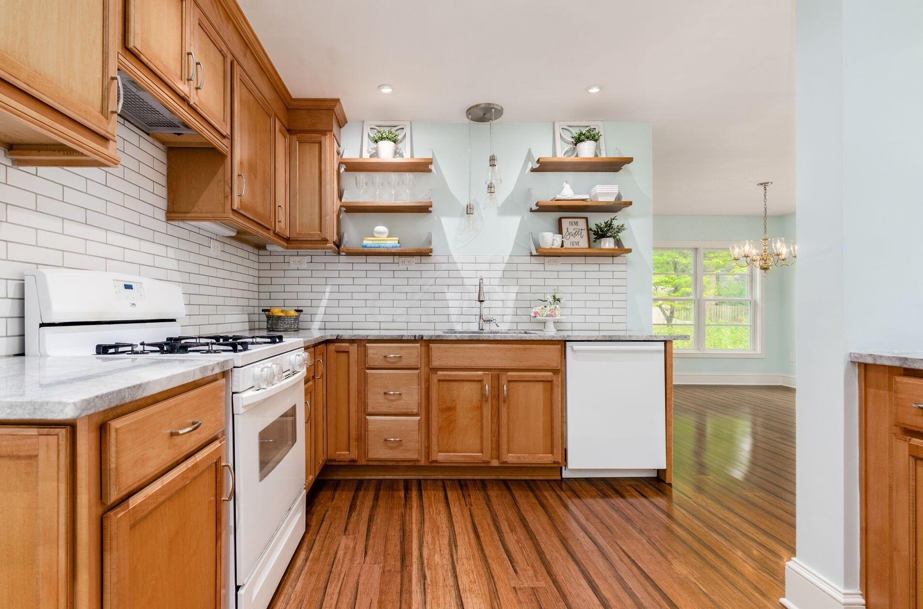 293 Deland Ave, Columbus OH 43214-3025 exterior