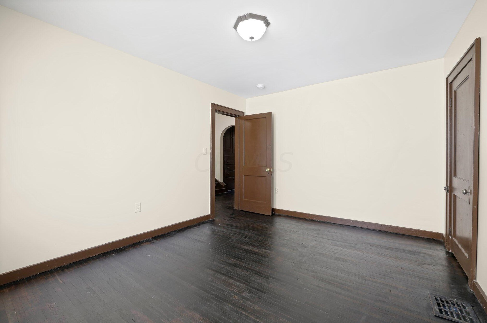 1371 22nd Ave, Columbus OH 43211-2125 exterior