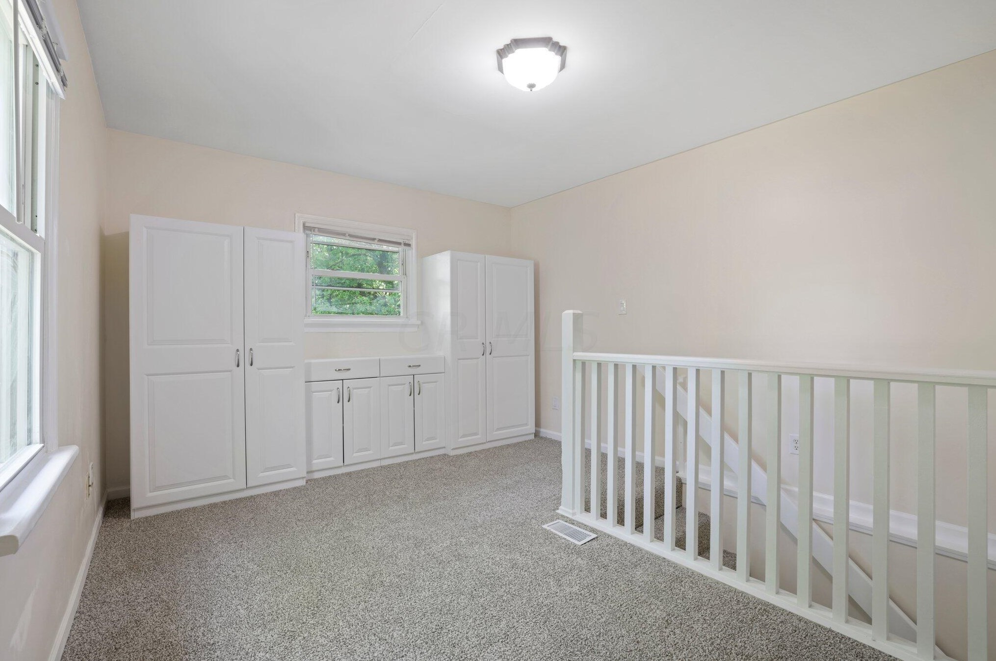 1371 22nd Ave, Columbus OH 43211-2125 exterior