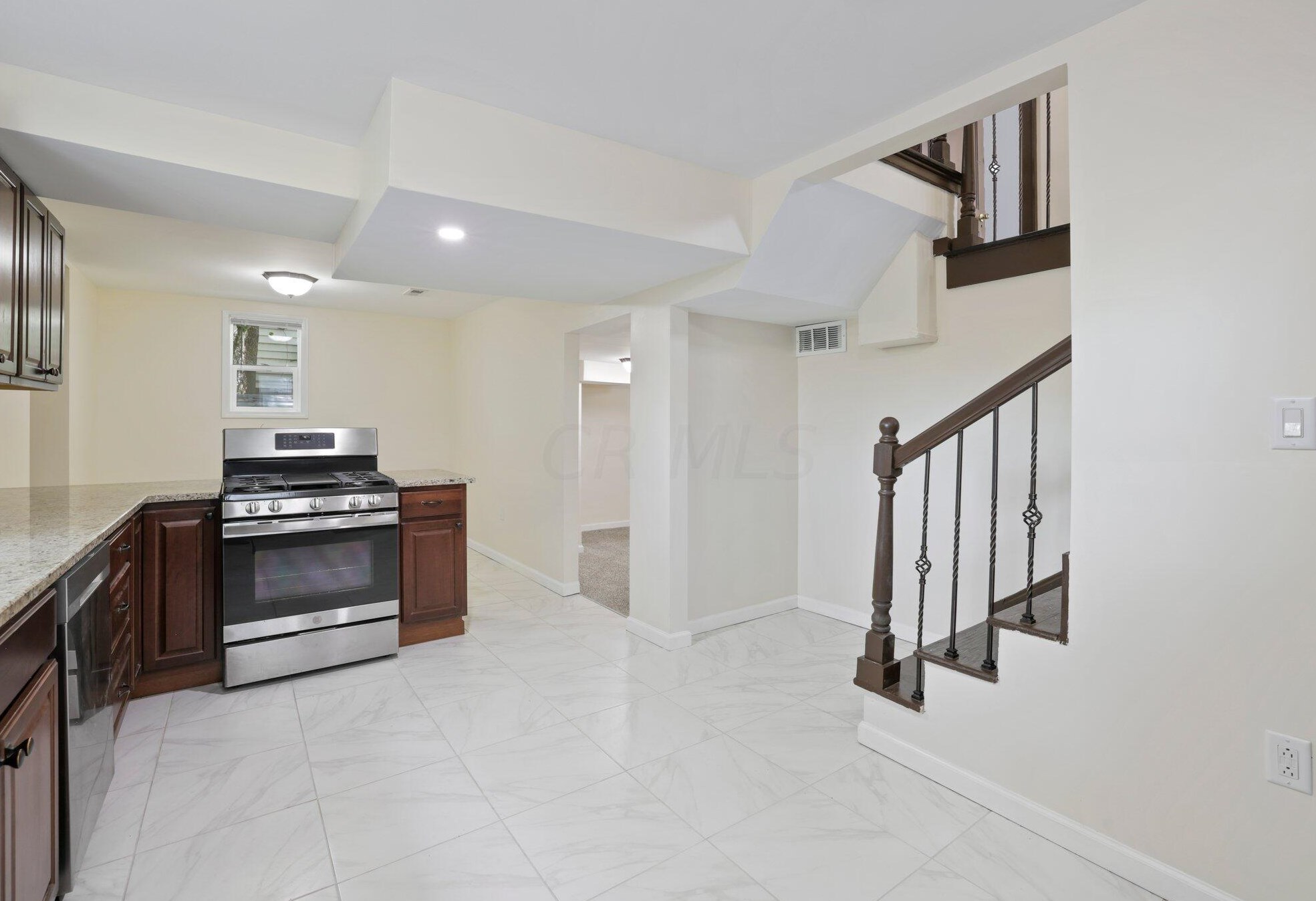 1371 22nd Ave, Columbus OH 43211-2125 exterior