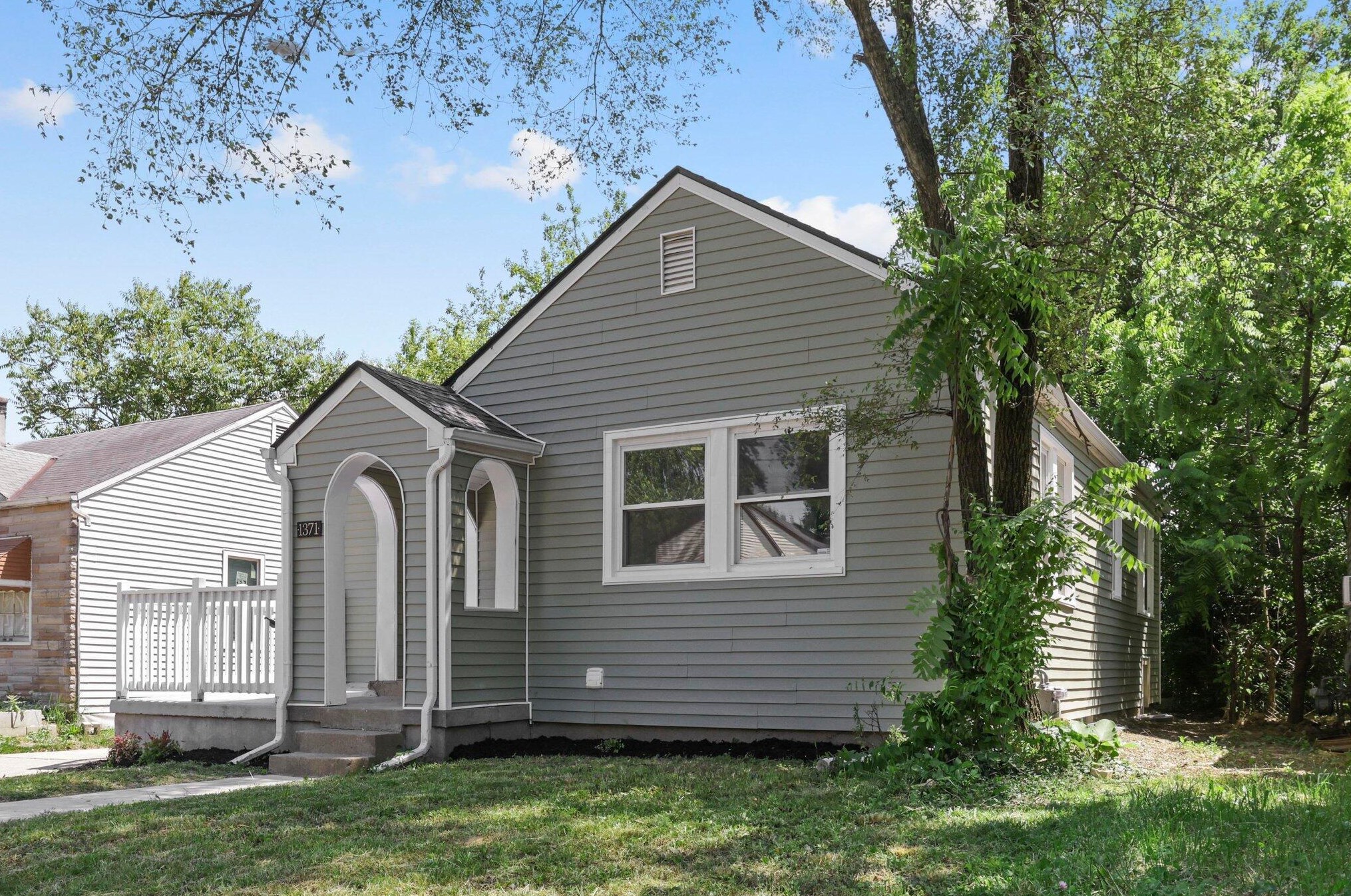 1371 22nd Ave, Columbus OH 43211-2125 exterior