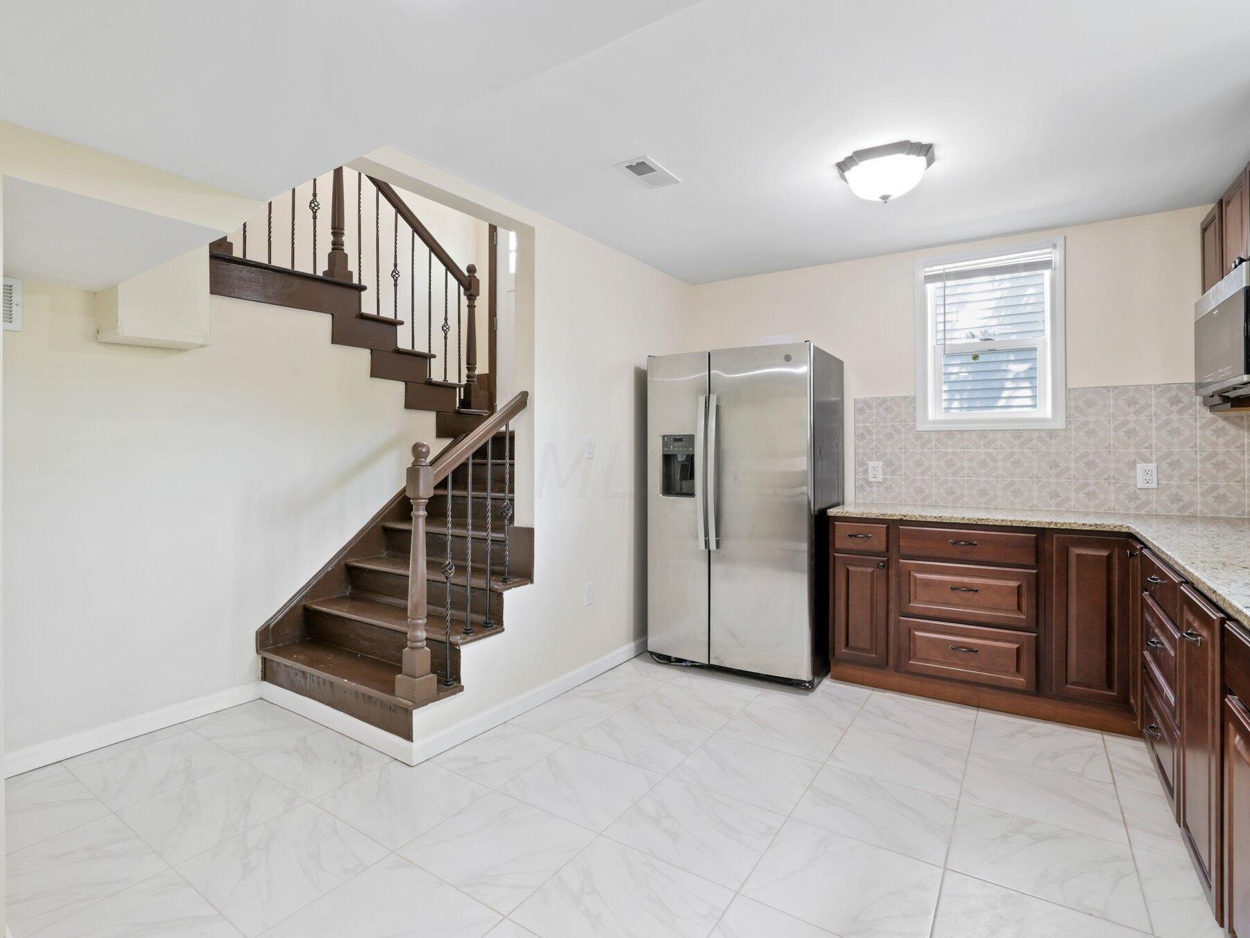 1371 22nd Ave, Columbus OH 43211-2125 exterior