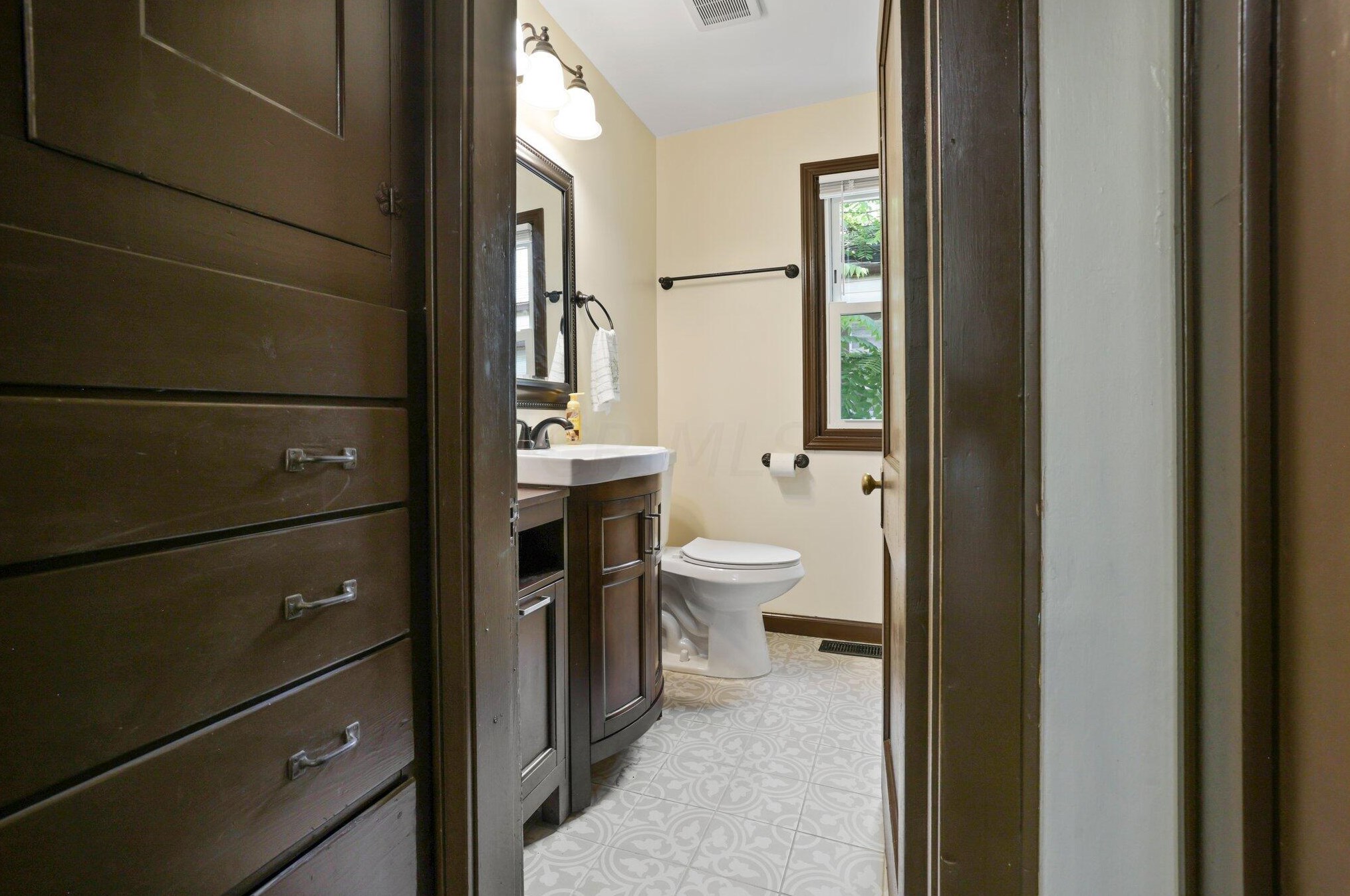 1371 22nd Ave, Columbus OH 43211-2125 exterior