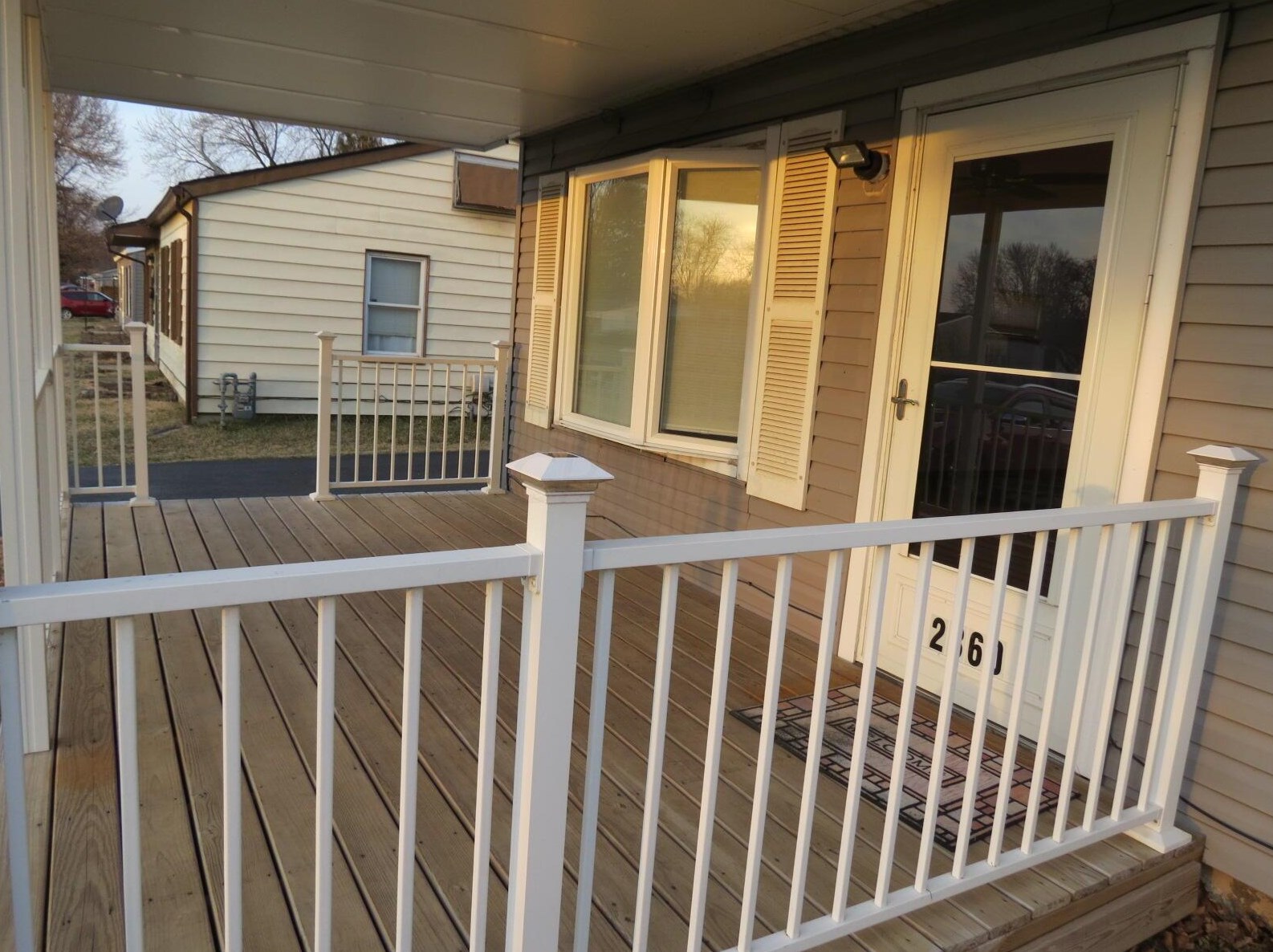 2860 Dolby Dr, Columbus OH  43207-3650 exterior