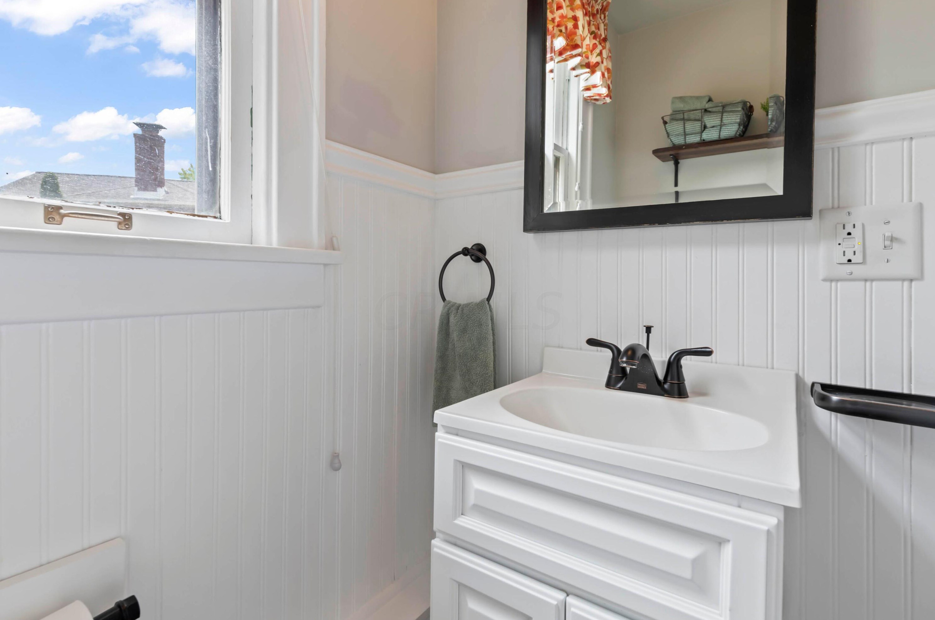 133 Guernsey Ave, Columbus OH 43204-2577 exterior