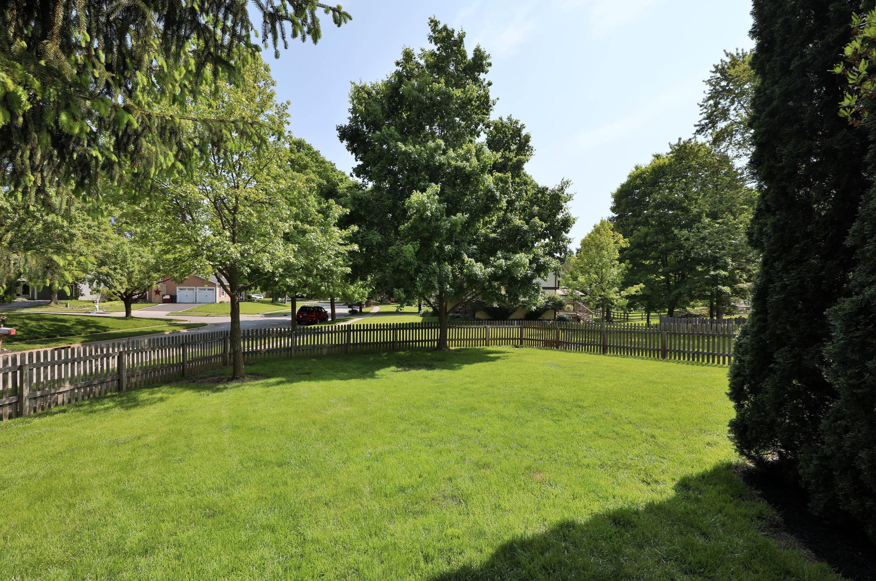 3642 Pinwherry Ct, Columbus OH 43221-5241 exterior