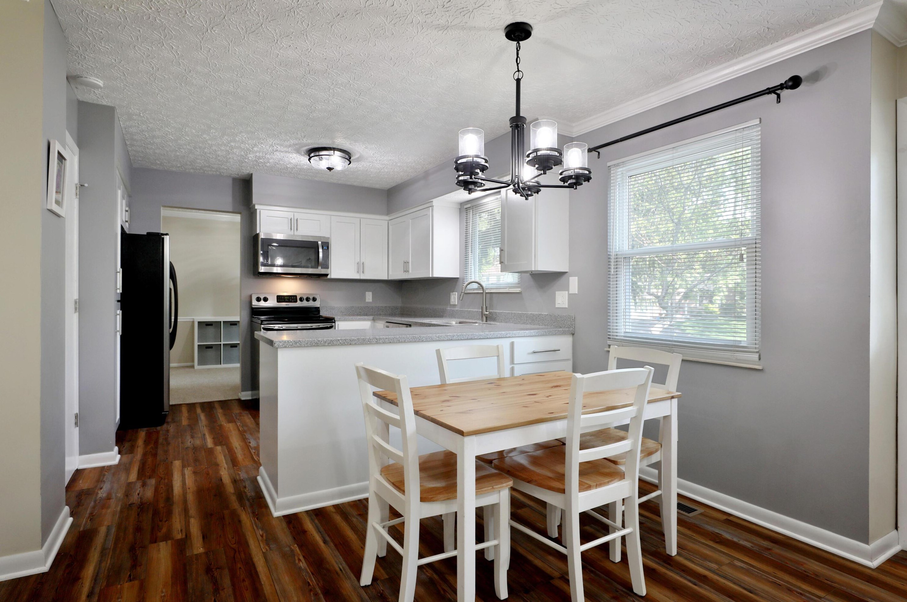 3642 Pinwherry Ct, Columbus OH 43221-5241 exterior