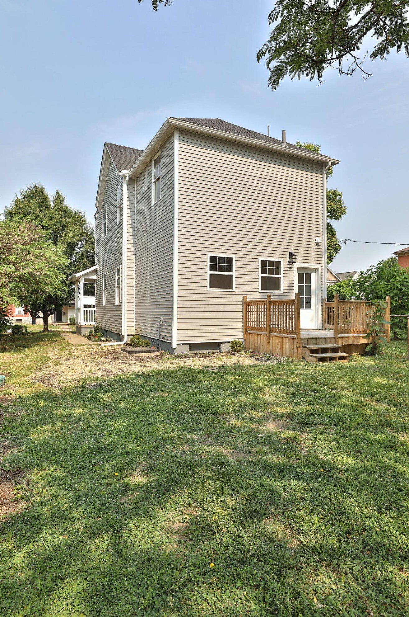 158 21st St, Columbus OH  43203-1595 exterior