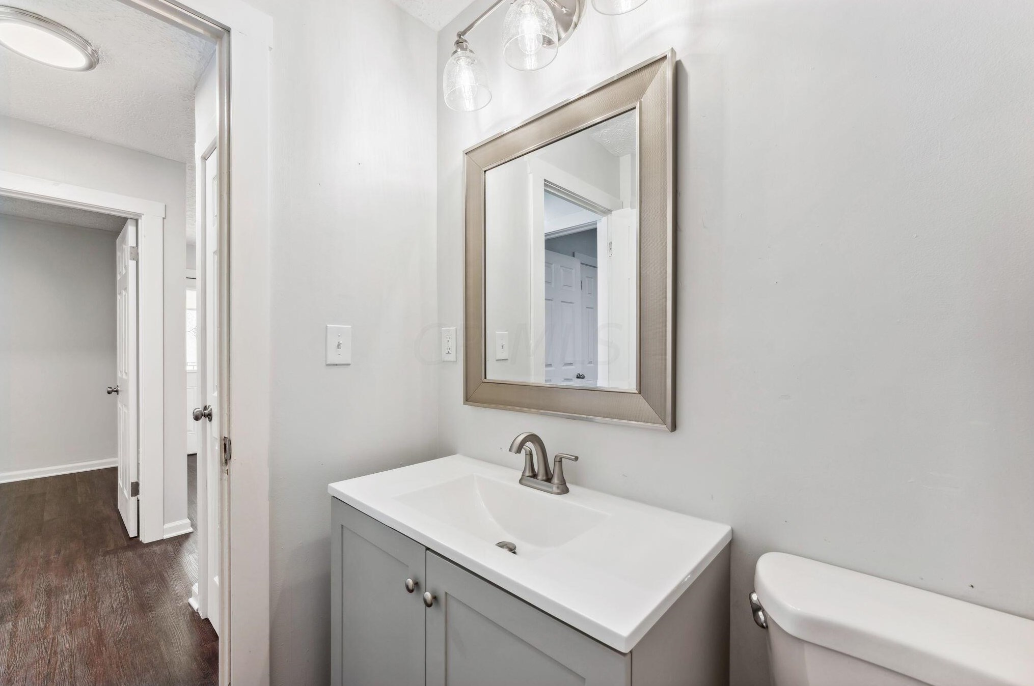 1261 Lenore Ave, Columbus OH 43224-3359 exterior