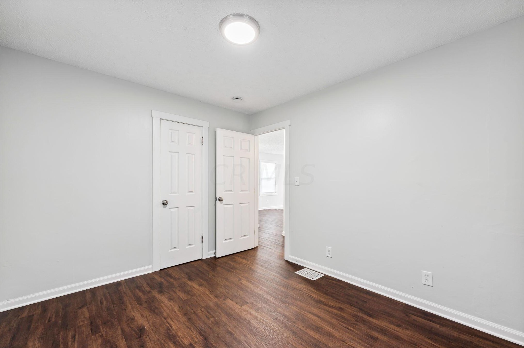 1261 Lenore Ave, Columbus OH 43224-3359 exterior