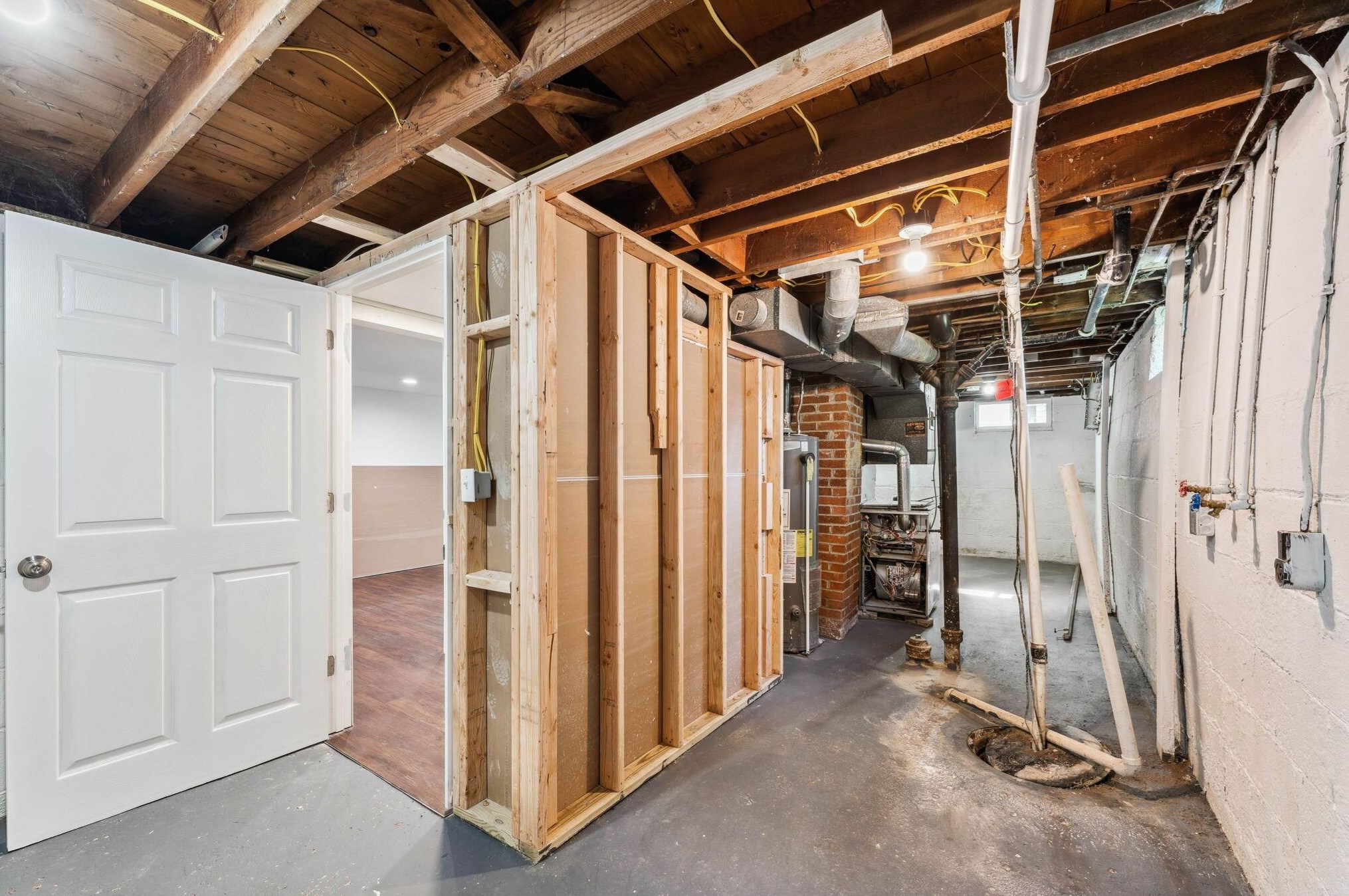 1261 Lenore Ave, Columbus OH 43224-3359 exterior