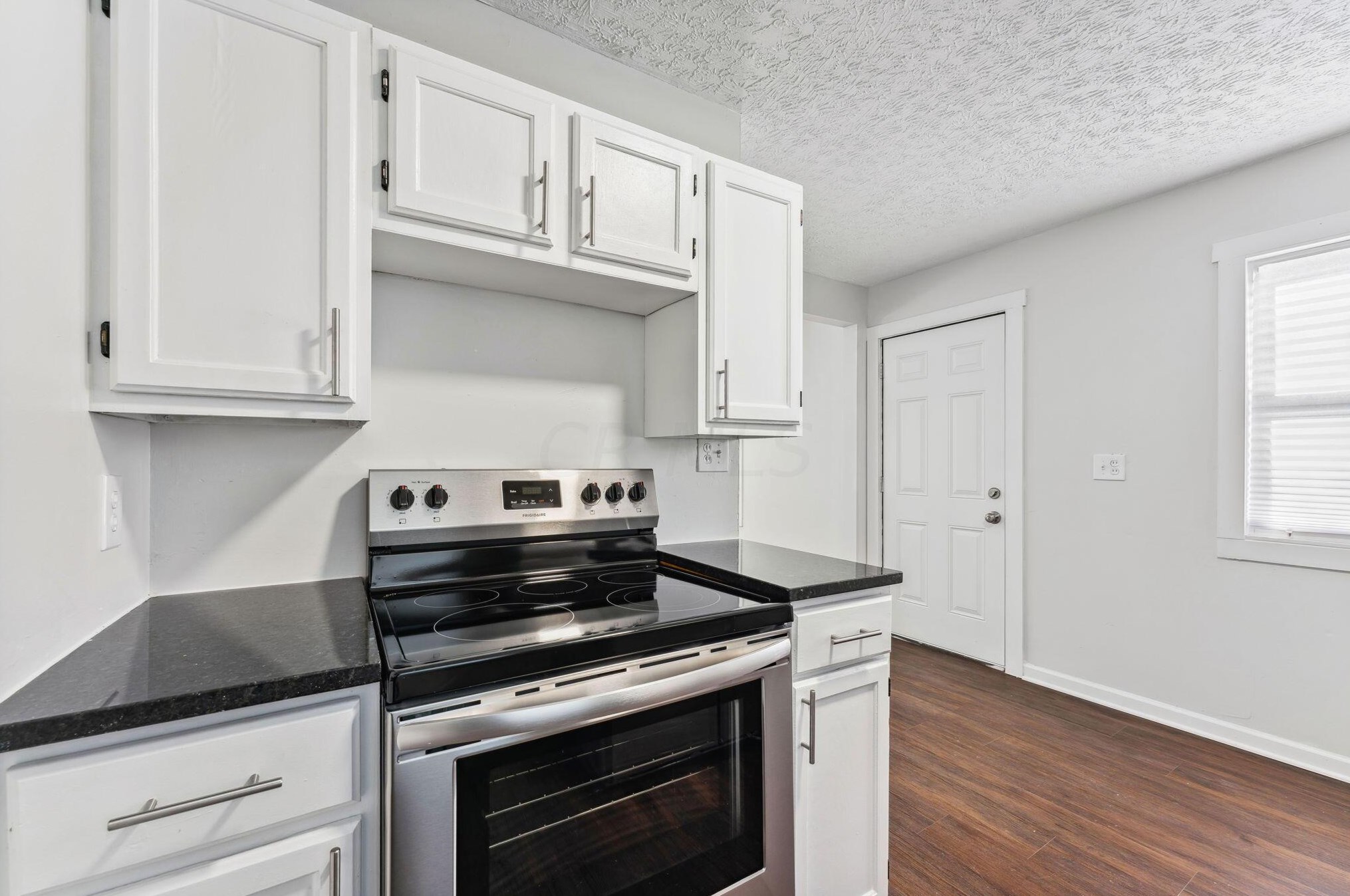 1261 Lenore Ave, Columbus OH 43224-3359 exterior