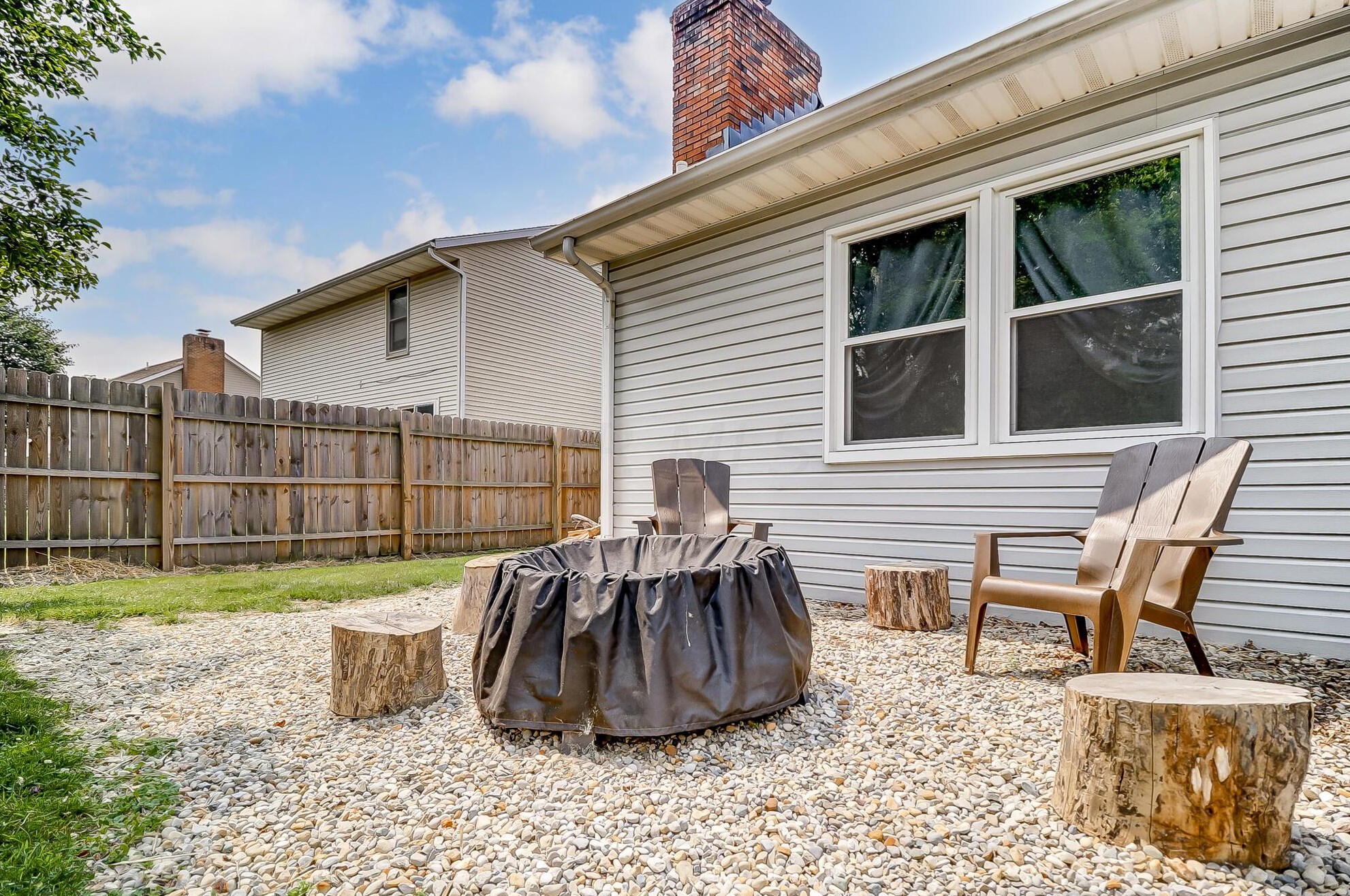 224 Clark Dr, Circleville OH  43113-2408 exterior