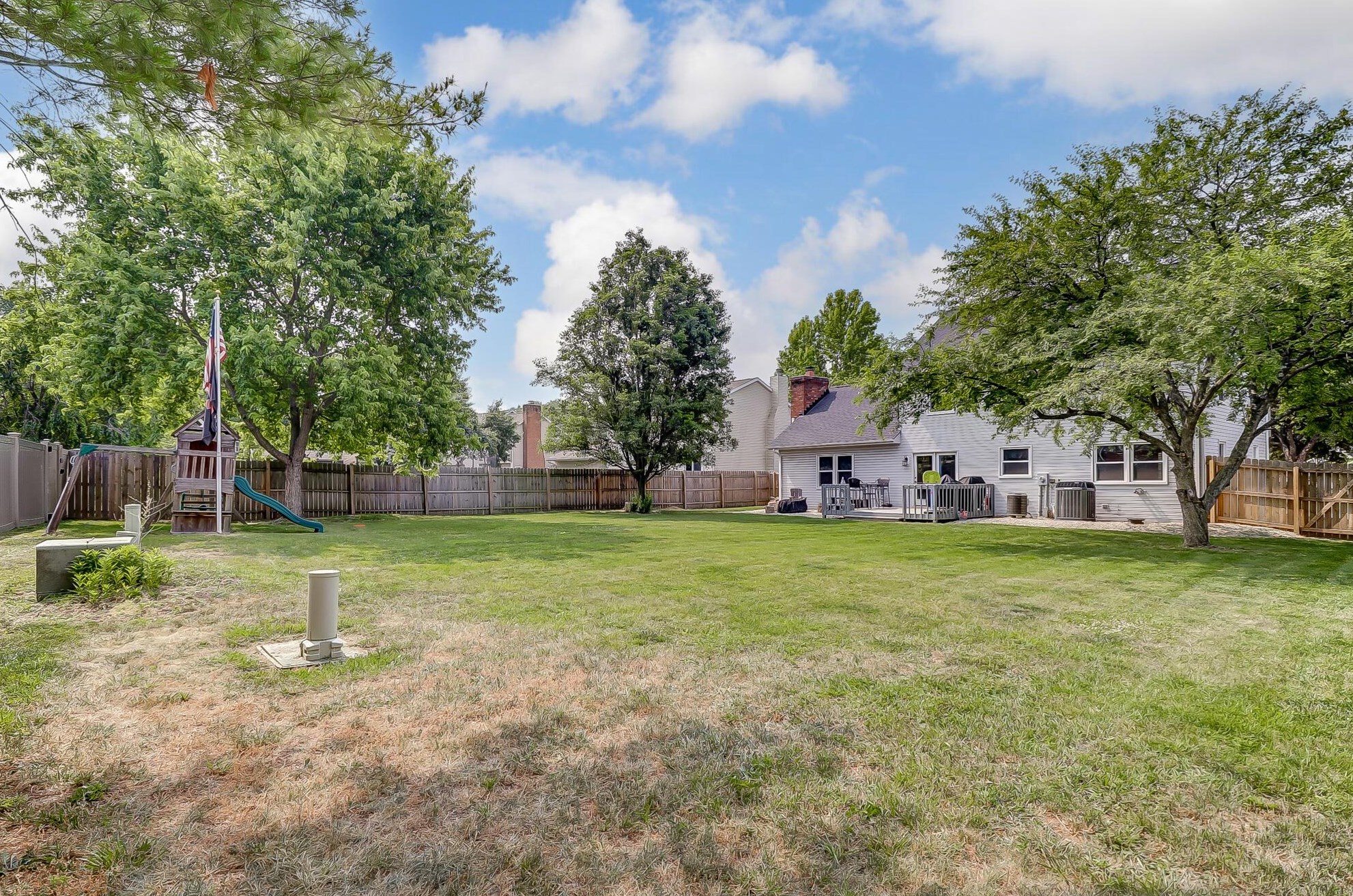 224 Clark Dr, Circleville OH  43113-2408 exterior