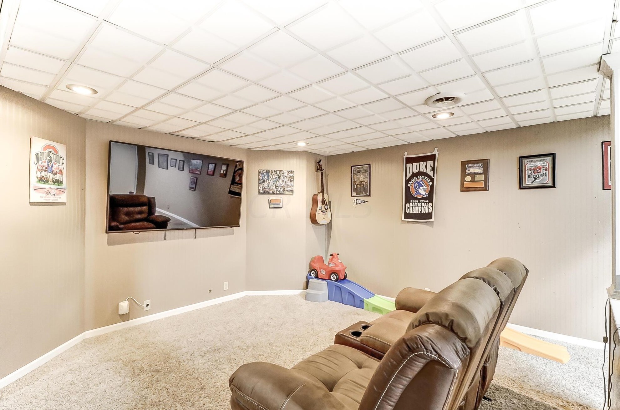 224 Clark Dr, Circleville OH  43113-2408 exterior