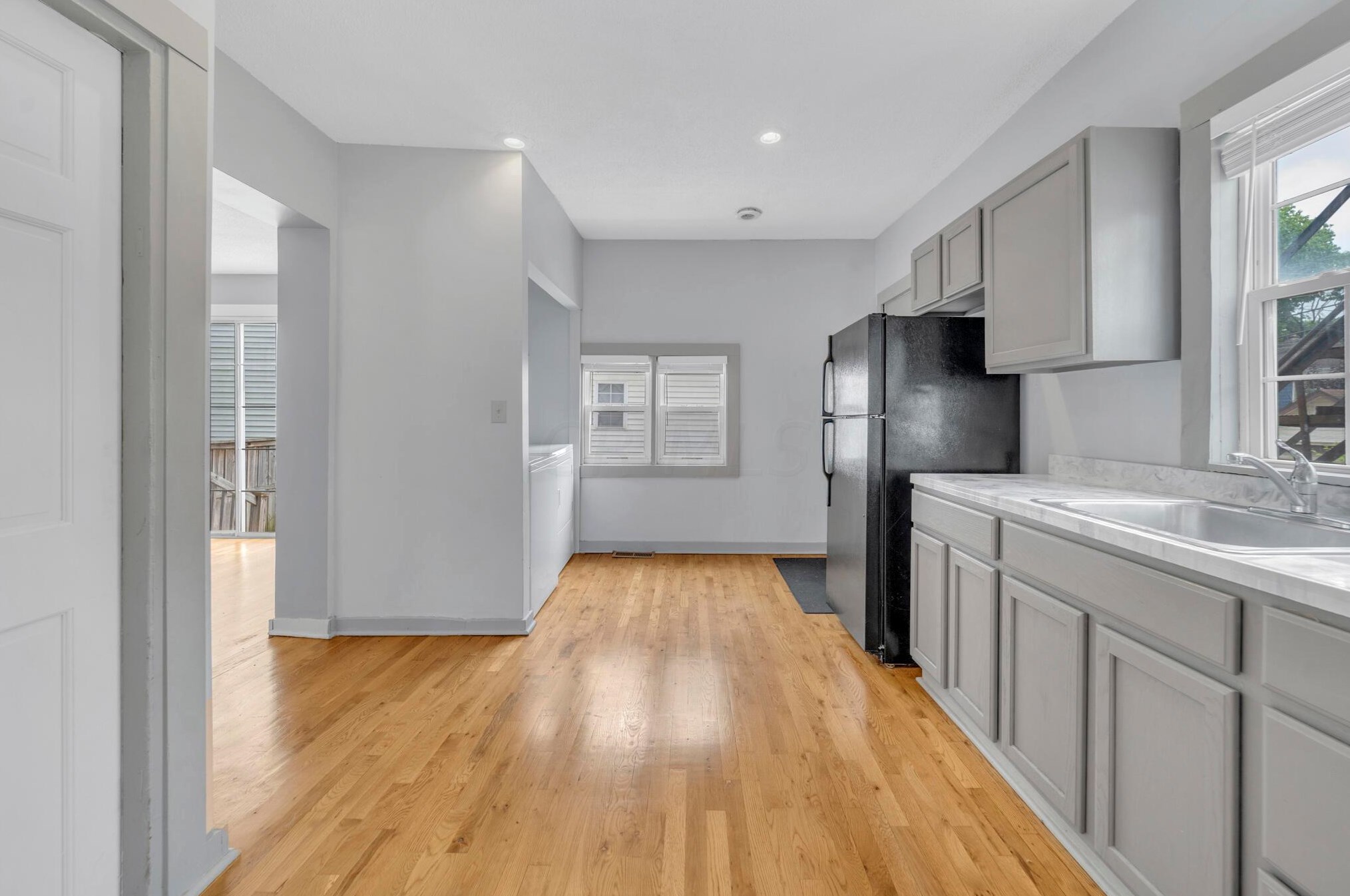 2137 Indiana Ave, Columbus OH  43201-1309 exterior