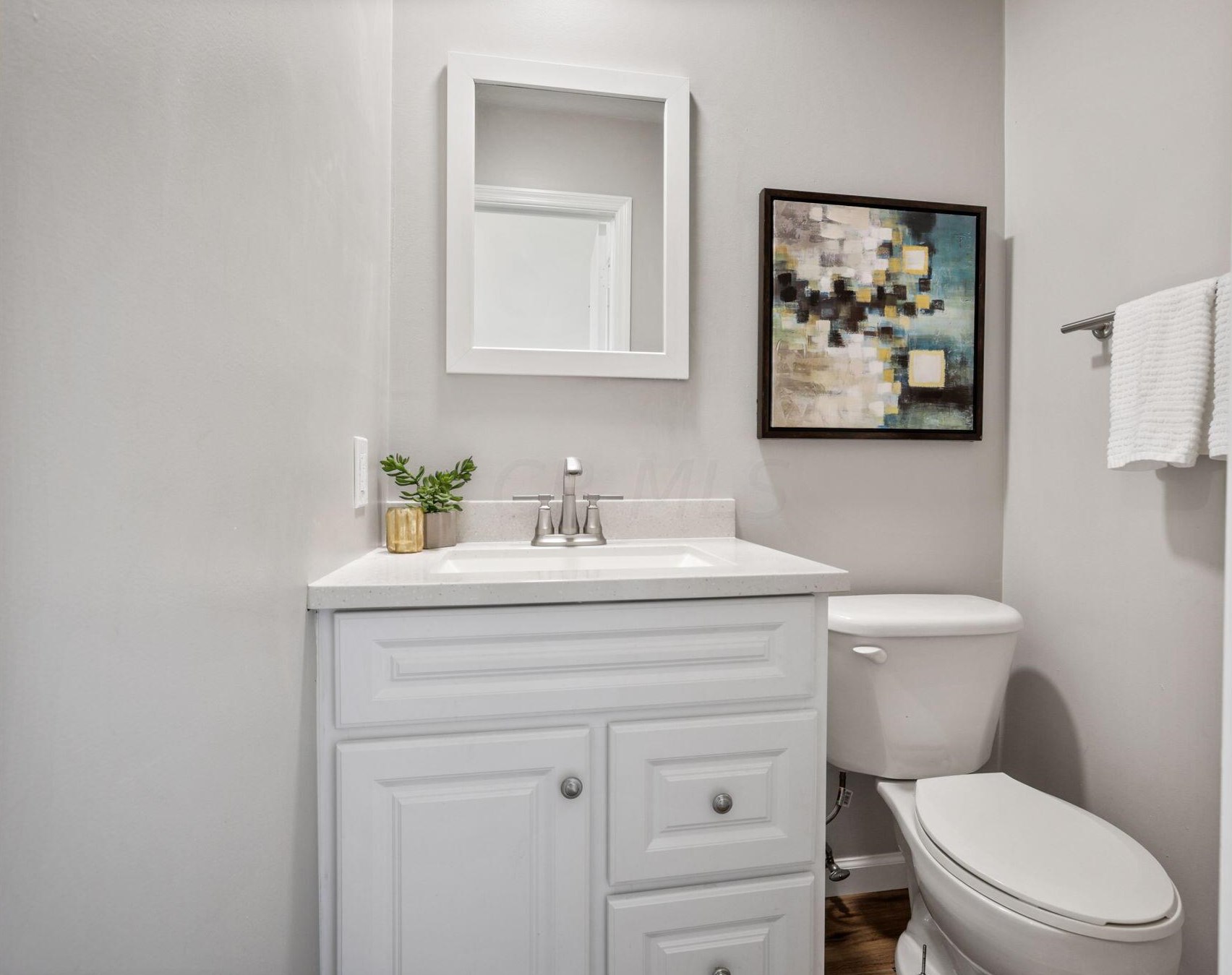 4280 Chaucer Ln, Columbus OH 43220-4055 exterior