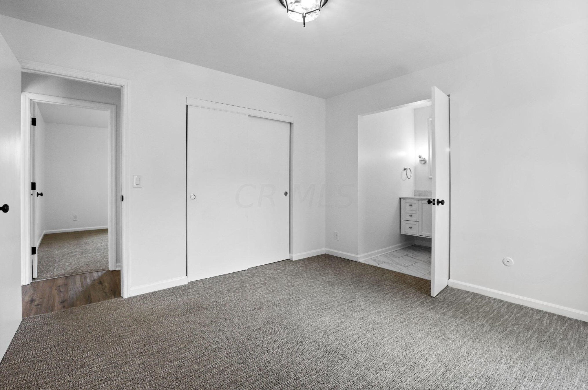 4280 Chaucer Ln, Columbus OH 43220-4055 exterior