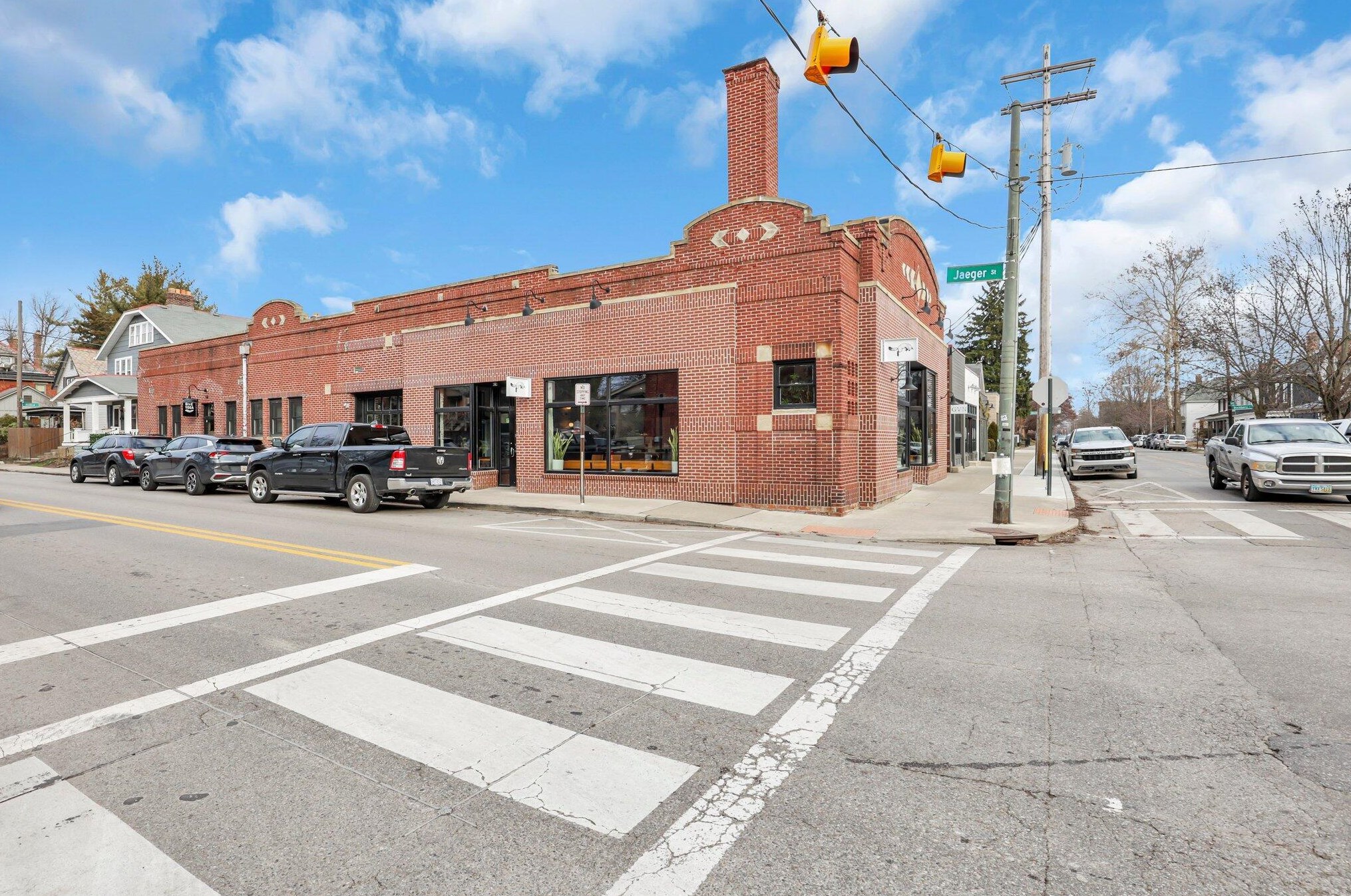 165 Frebis Ave, Columbus OH 43206-3725 exterior