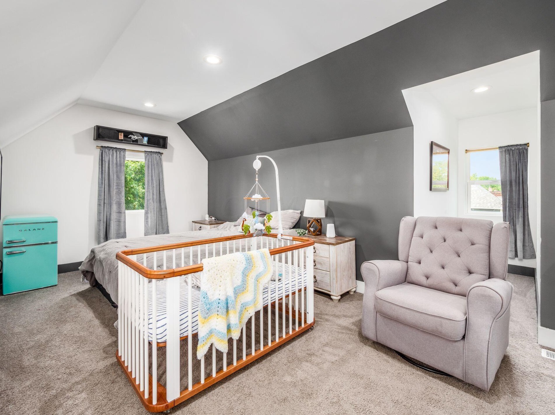 1266 Atcheson St, Columbus OH 43203-1116 exterior