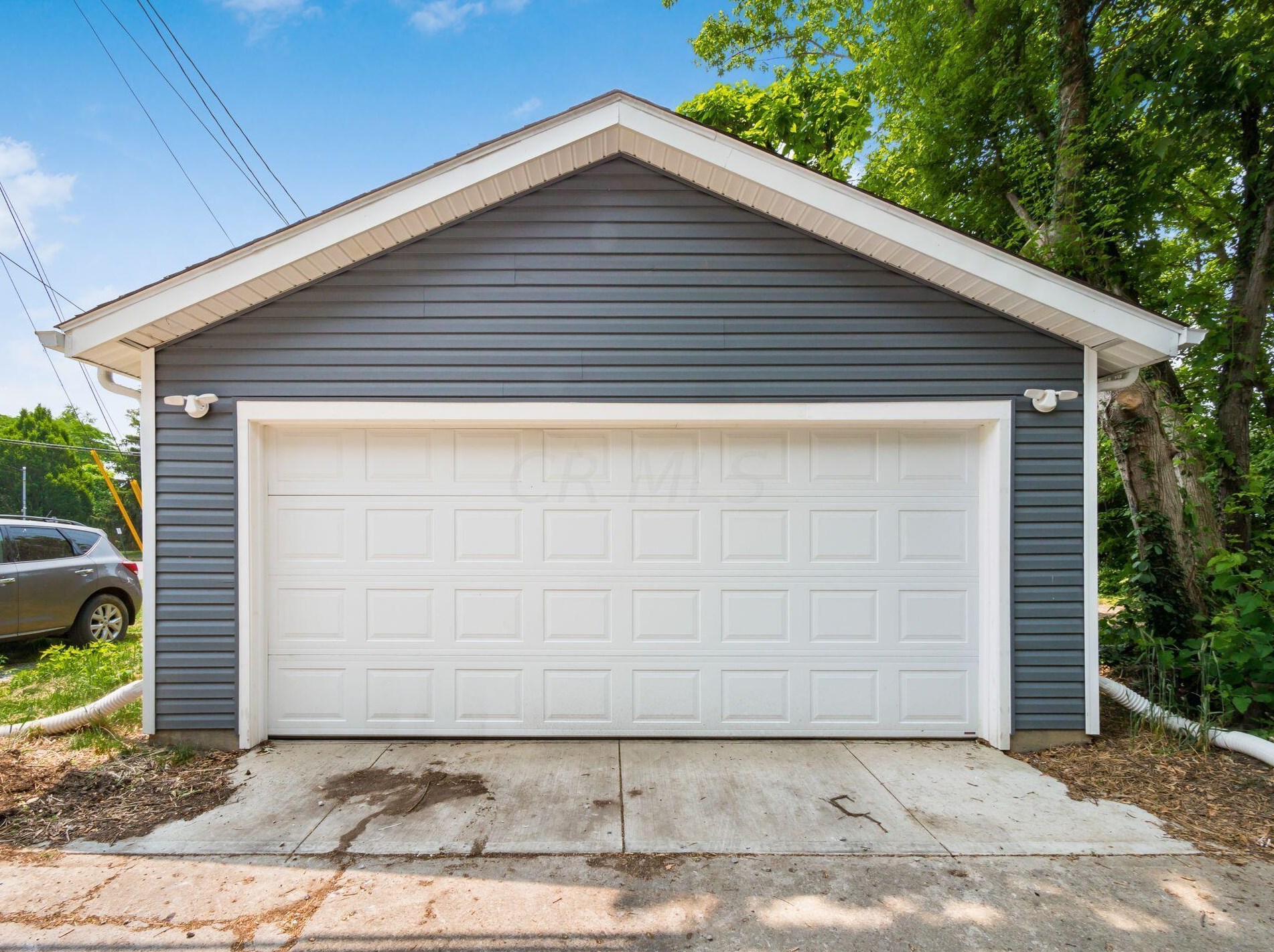 1266 Atcheson St, Columbus OH 43203-1116 exterior