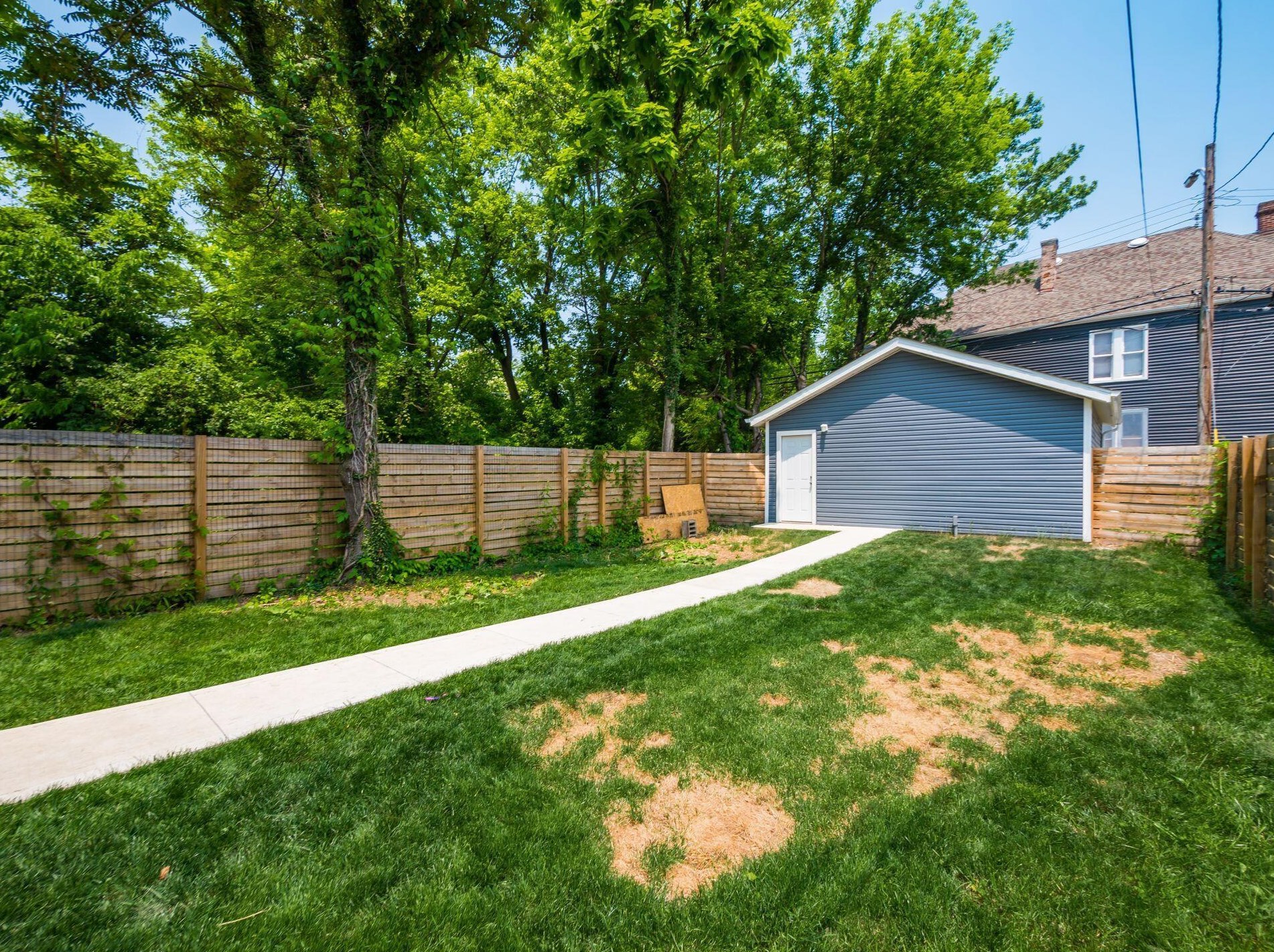 1266 Atcheson St, Columbus OH 43203-1116 exterior