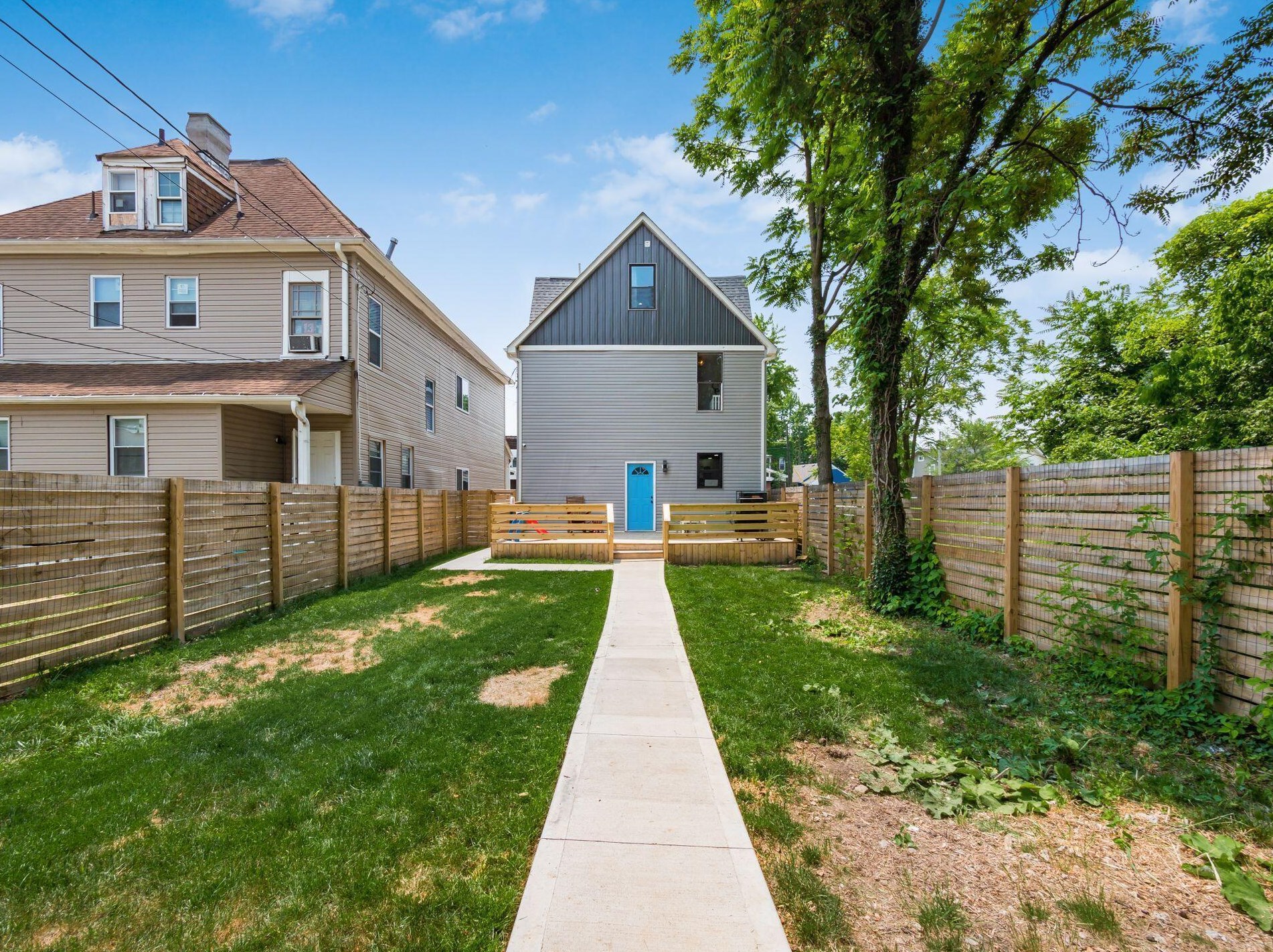 1266 Atcheson St, Columbus OH 43203-1116 exterior