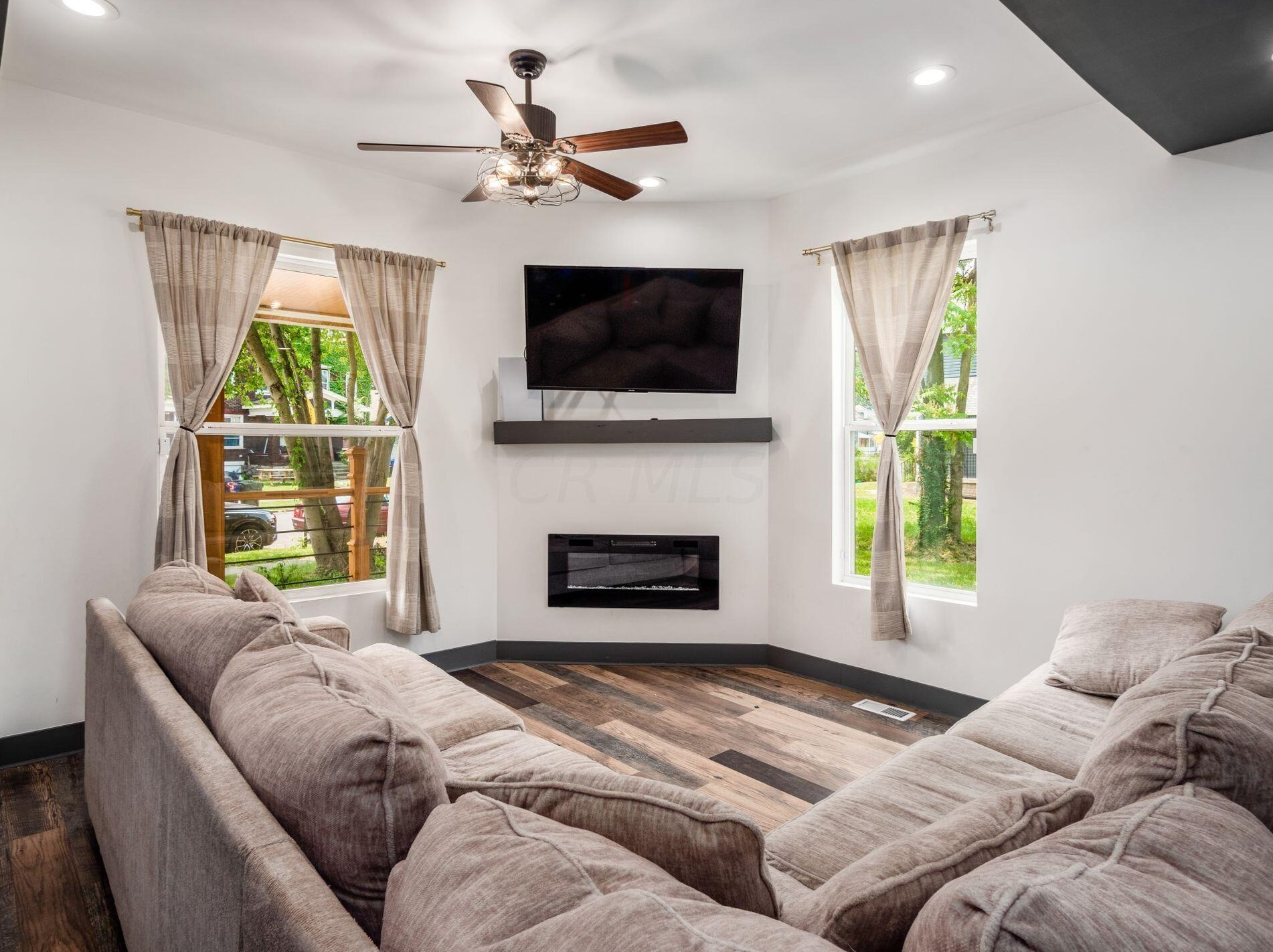 1266 Atcheson St, Columbus OH 43203-1116 exterior