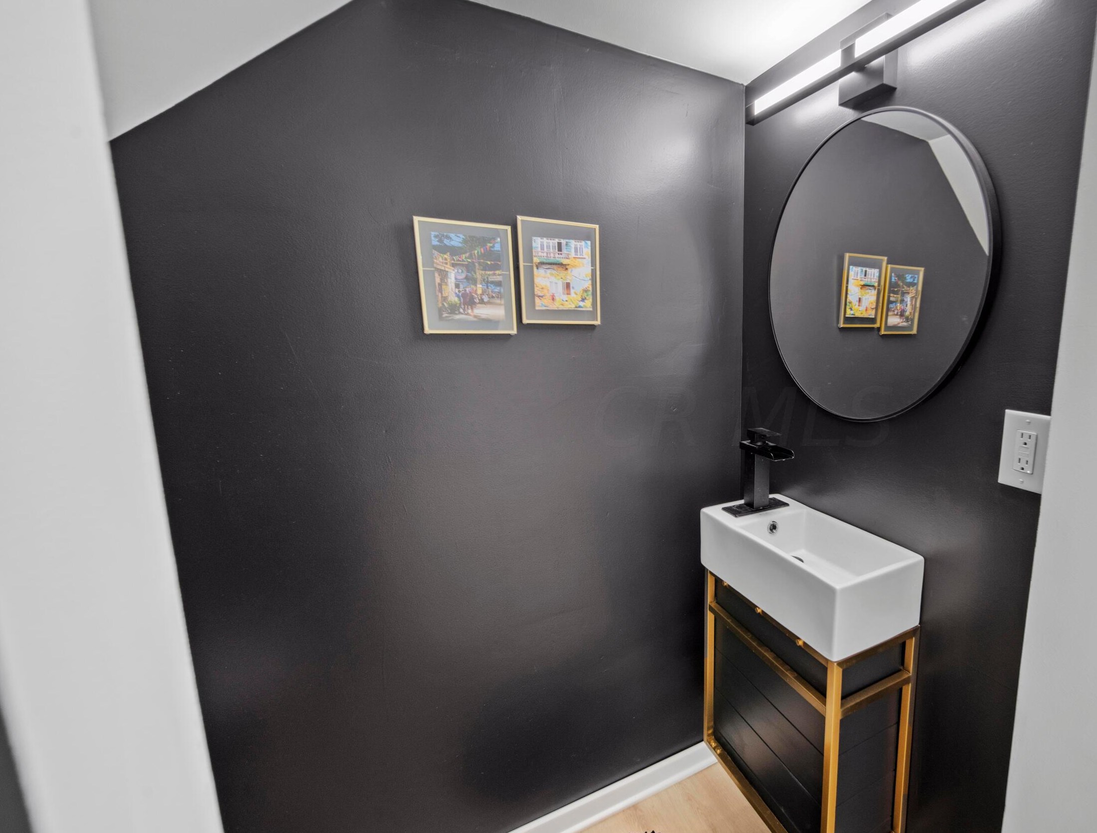 205 Oakley Ave, Columbus OH  43204-3218 exterior