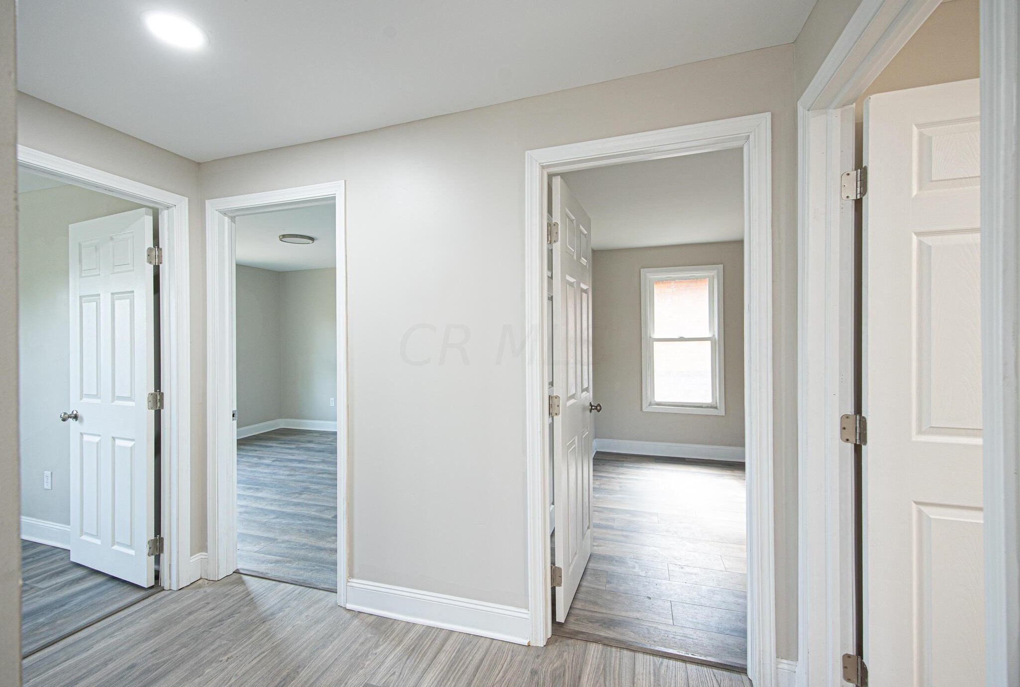 802 2 Ave, Columbus OH 43201-3761 exterior