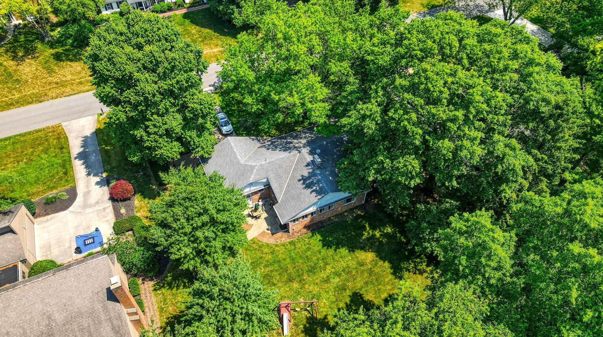 863 Gatehouse Ln, Columbus OH 43235-1731 exterior