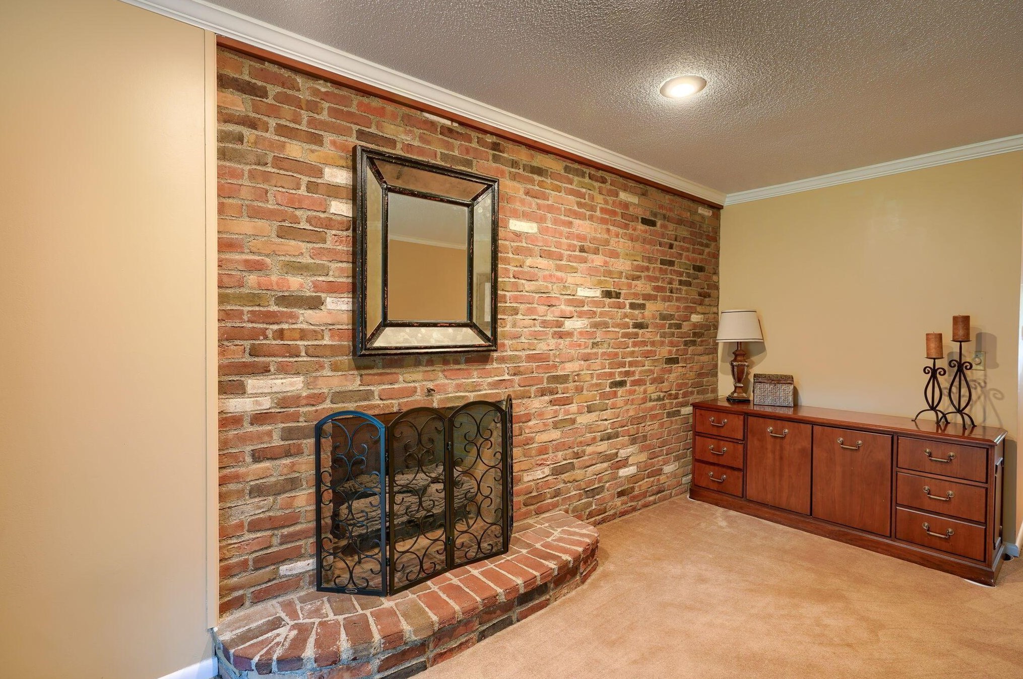 863 Gatehouse Ln, Columbus OH 43235-1731 exterior