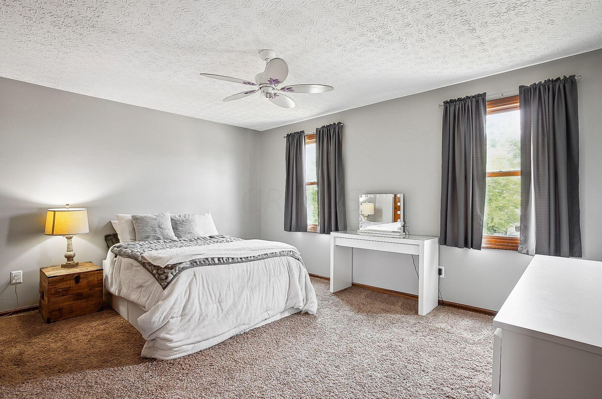 1025 Caroway Blvd, Columbus OH 43230-6214 exterior