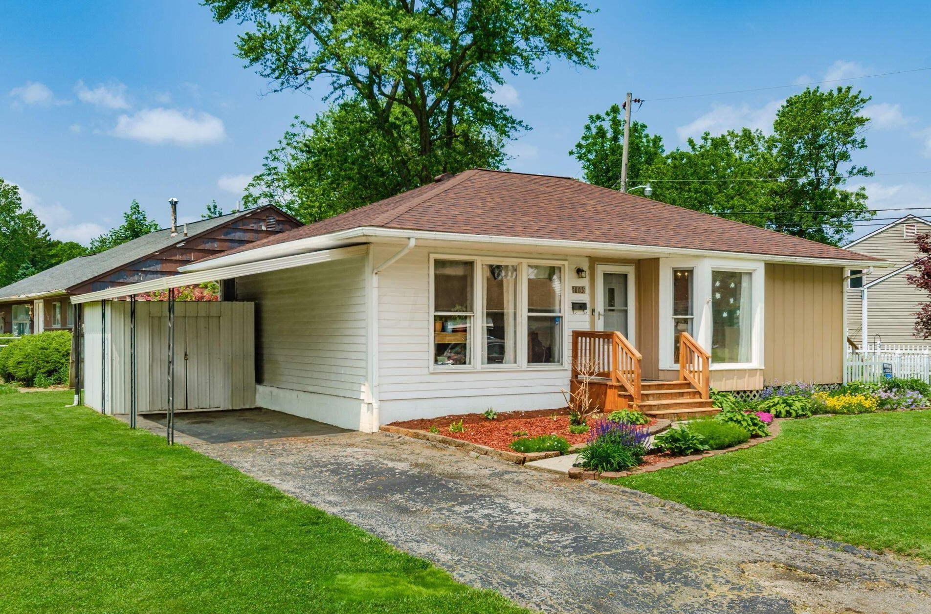 1105 Billie Dr, Columbus OH 43227-1405 exterior