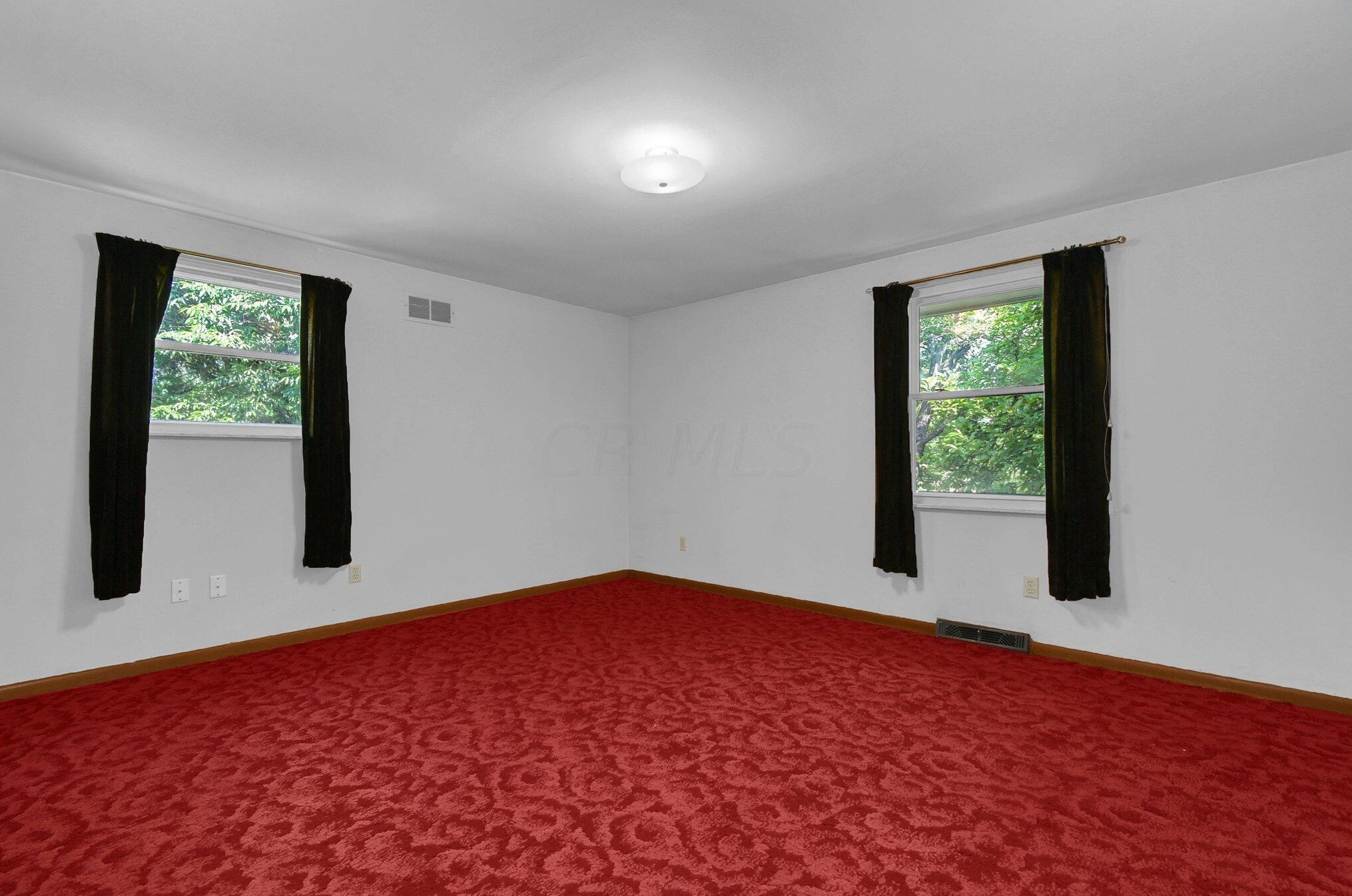 911 Clubview Blvd, Columbus OH 43235-1222 exterior