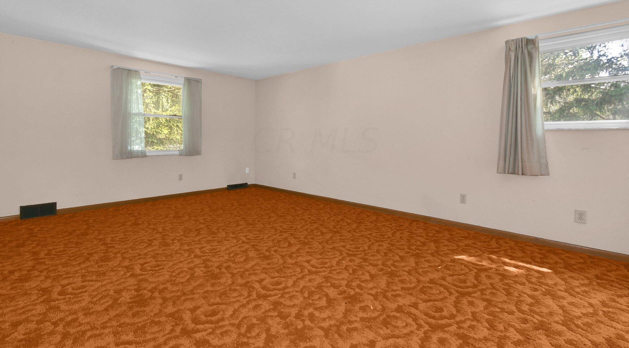 911 Clubview Blvd, Columbus OH 43235-1222 exterior