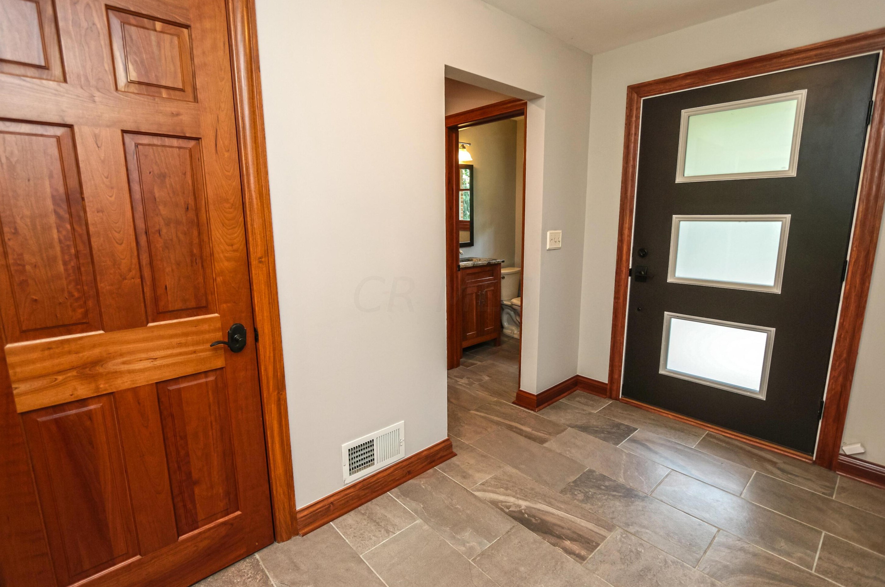 5795 Olentangy Blvd, Columbus OH 43085-3824 exterior