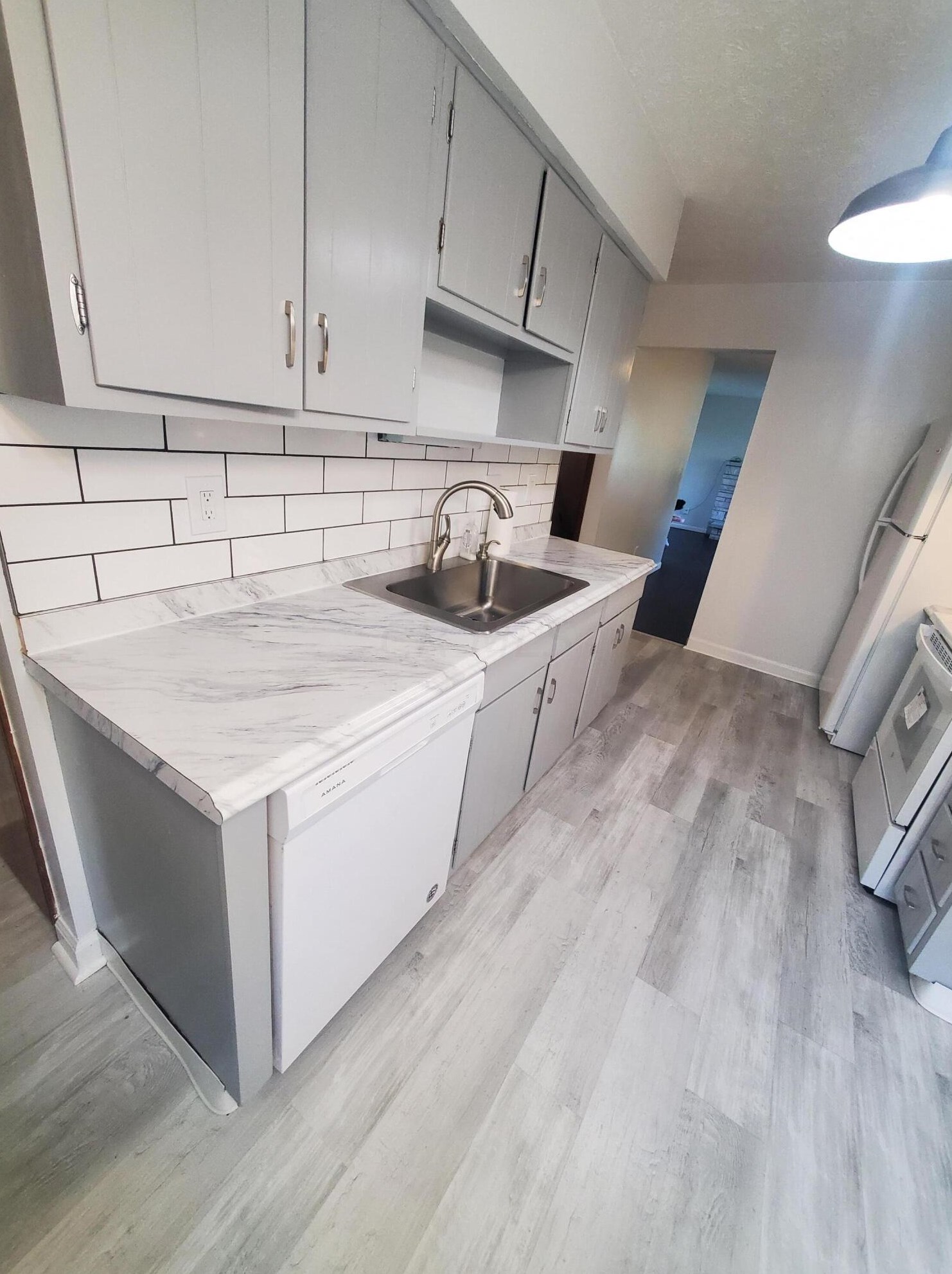 5942 Saranac Dr, Columbus OH  43232-2106 exterior